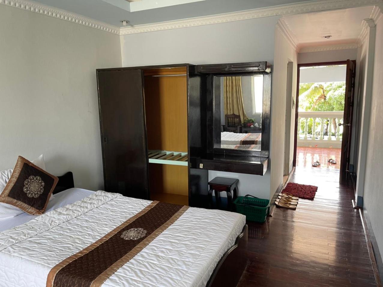 Twin Room - Photo 7