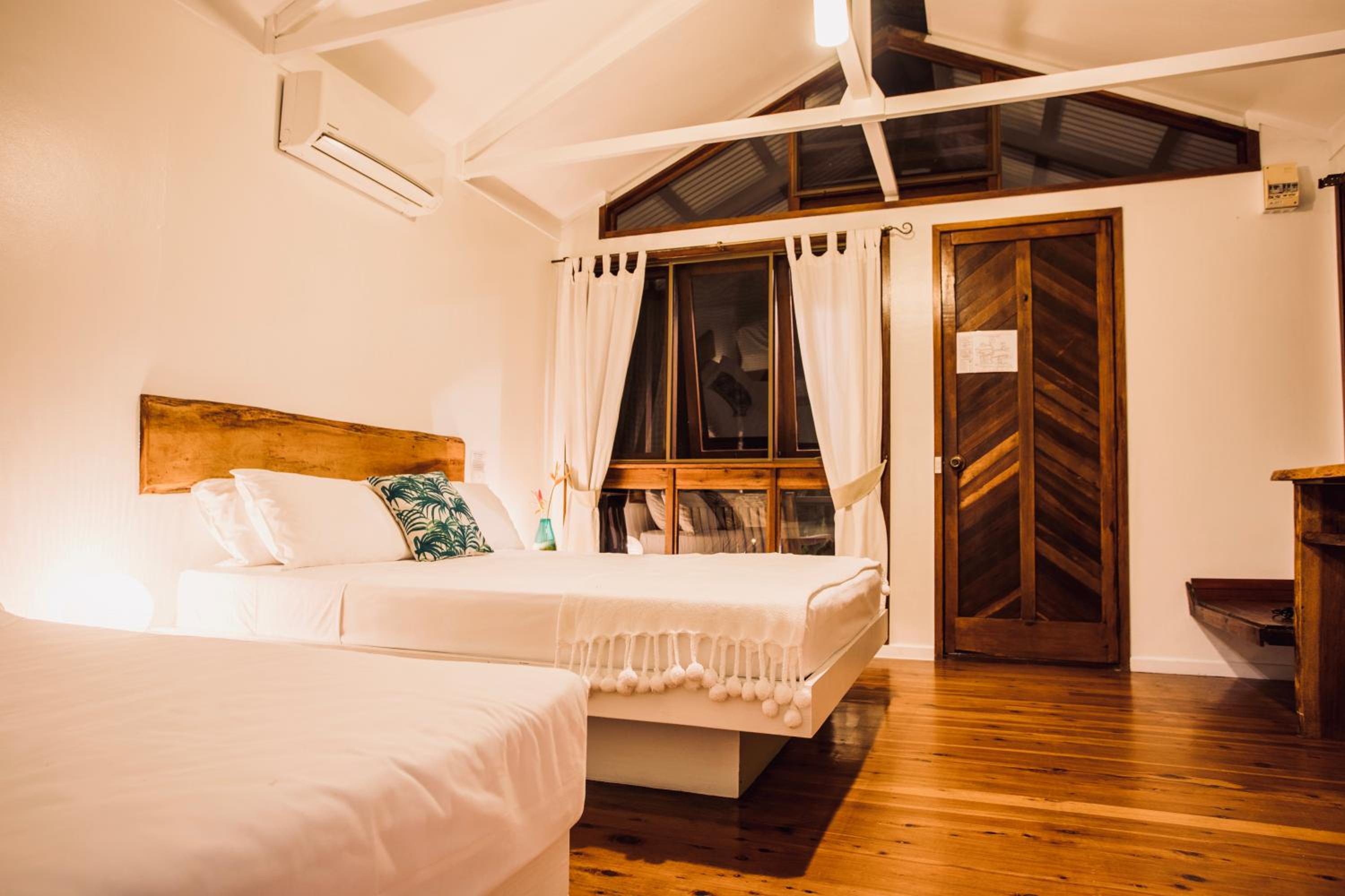 One-Bedroom Bungalow photo 2