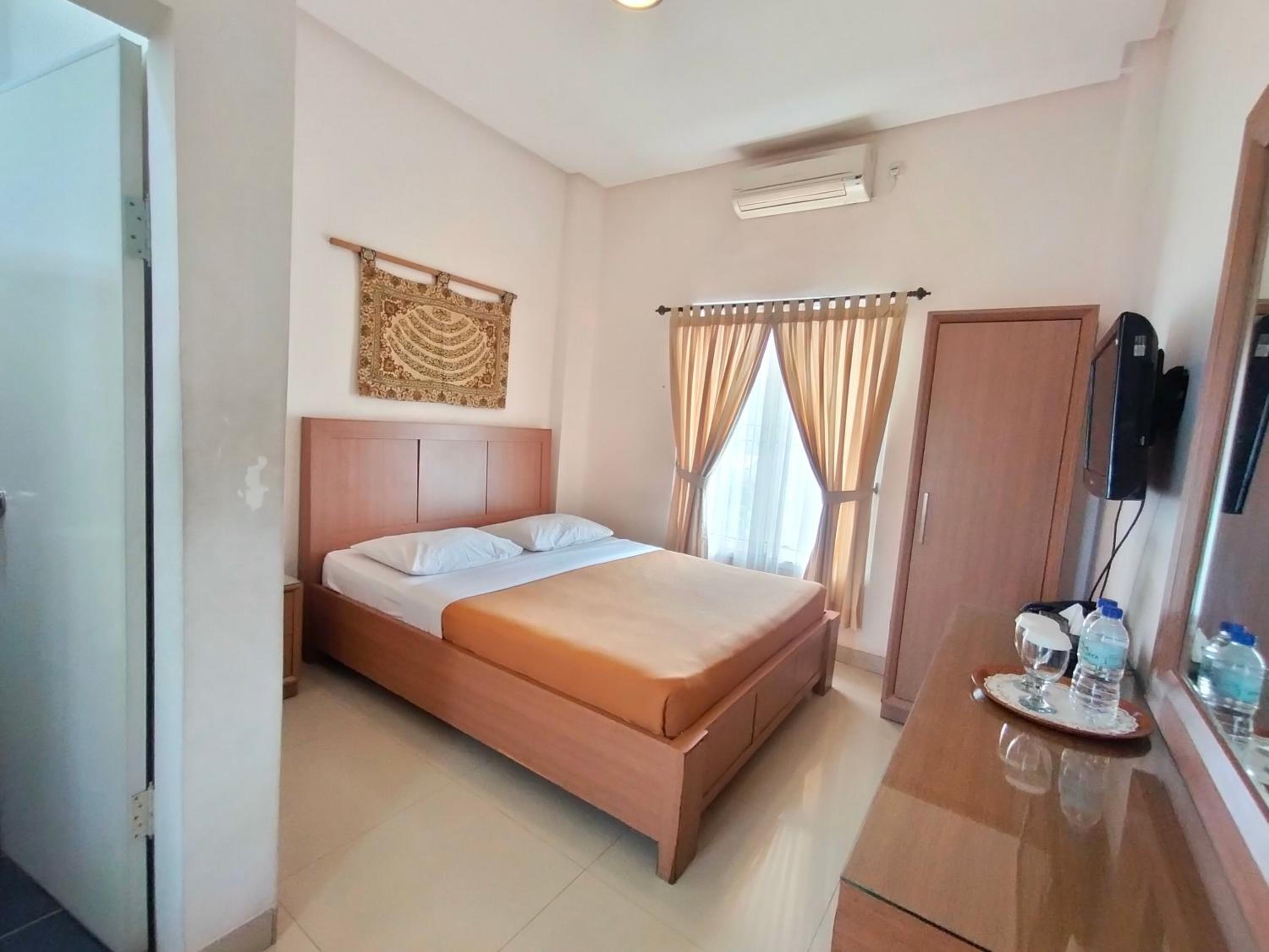 Standard Double Room photo 2