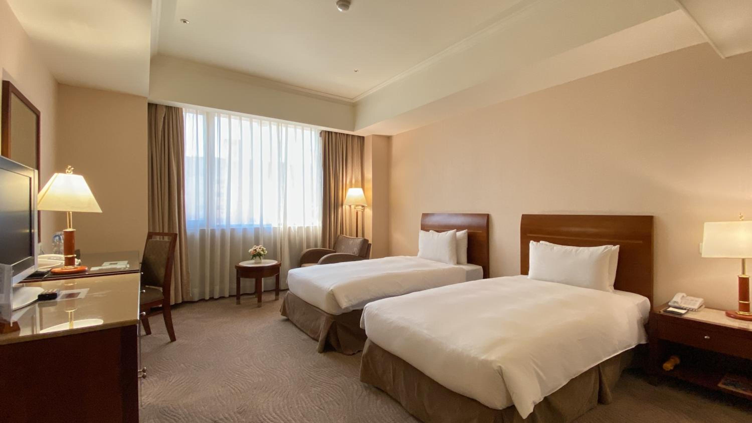Classic Twin Room - Photo 10
