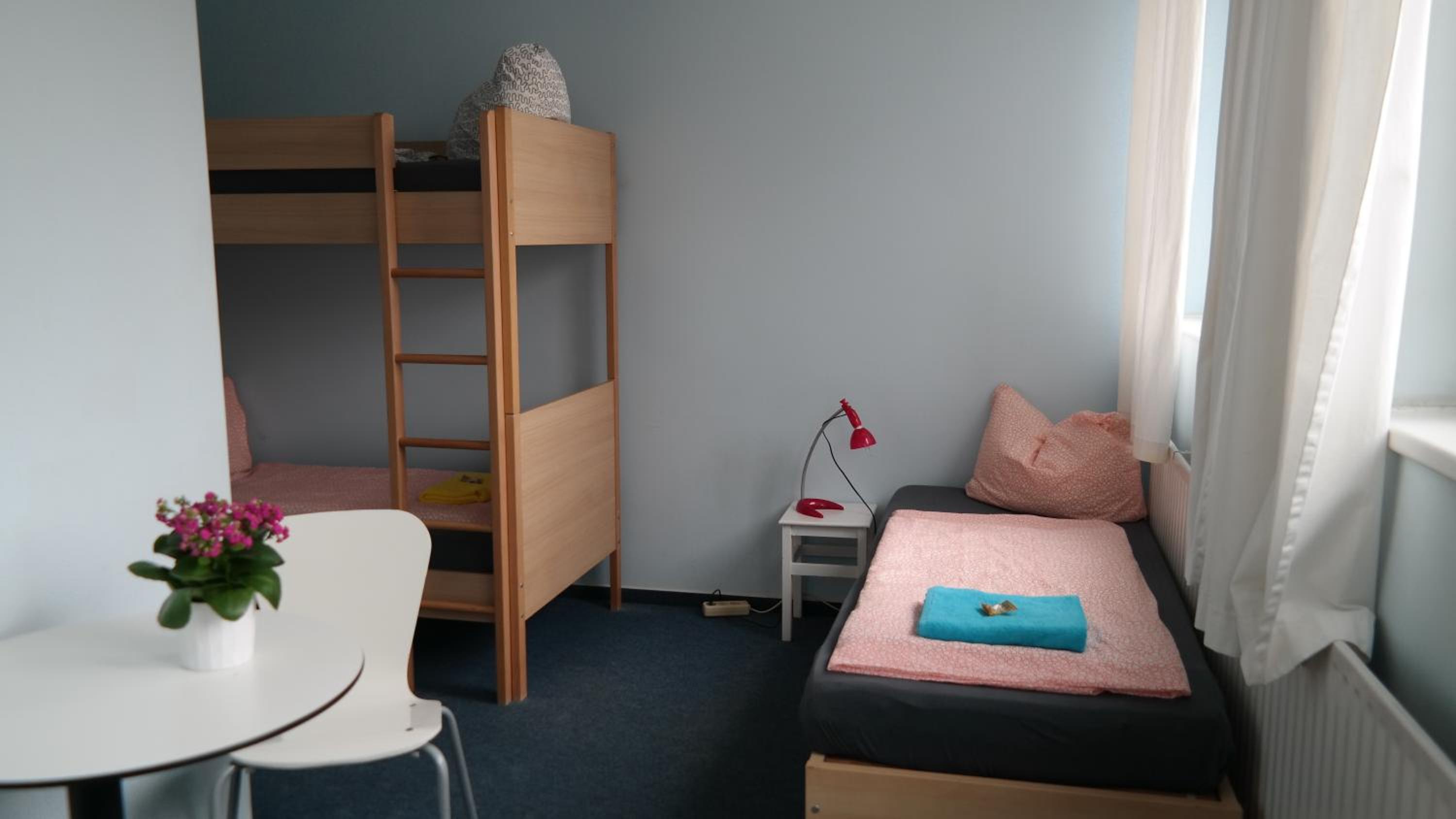 Bed in 4-Bed Mixed Dormitory Room photo 2