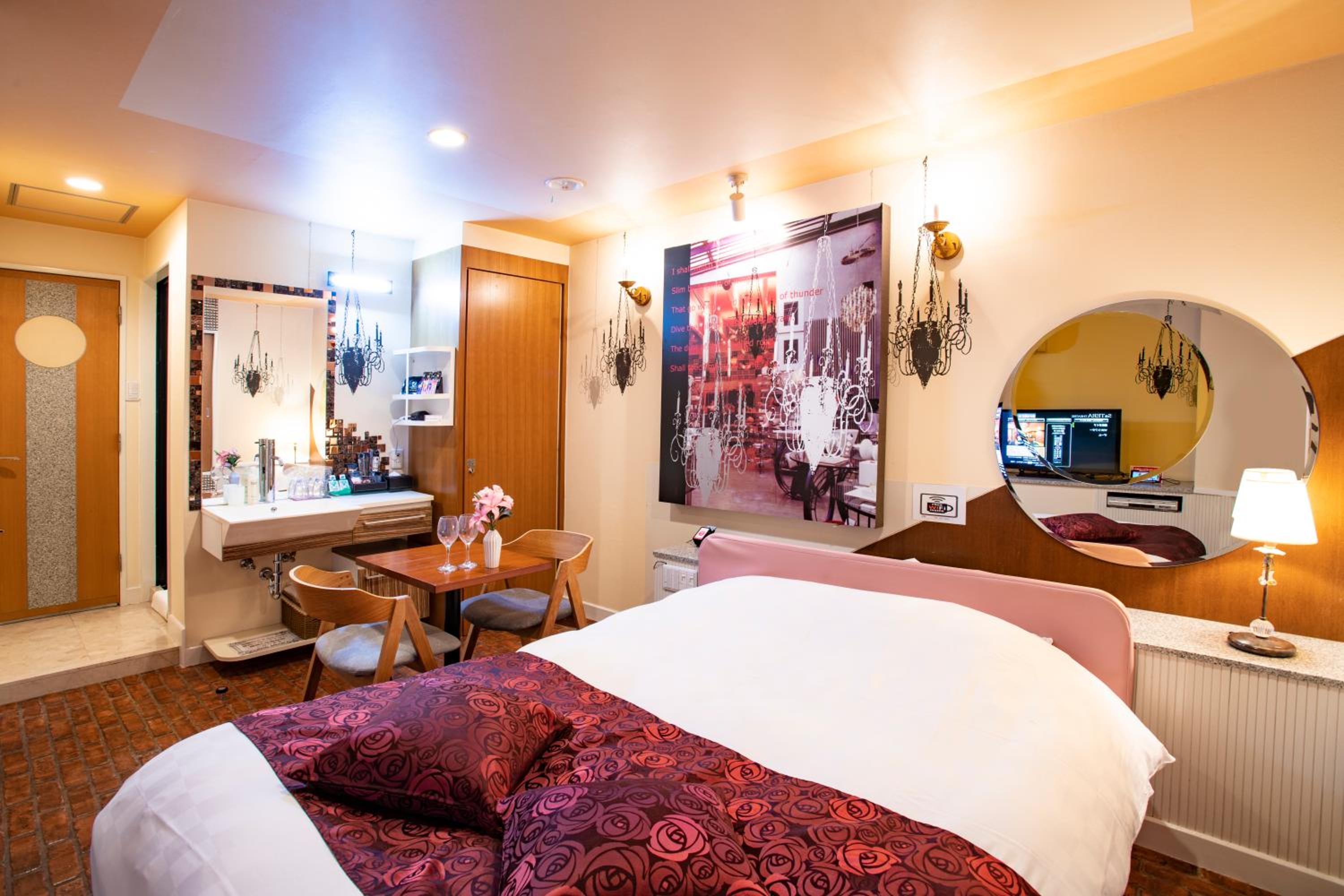 Economy Double Room - Photo 7