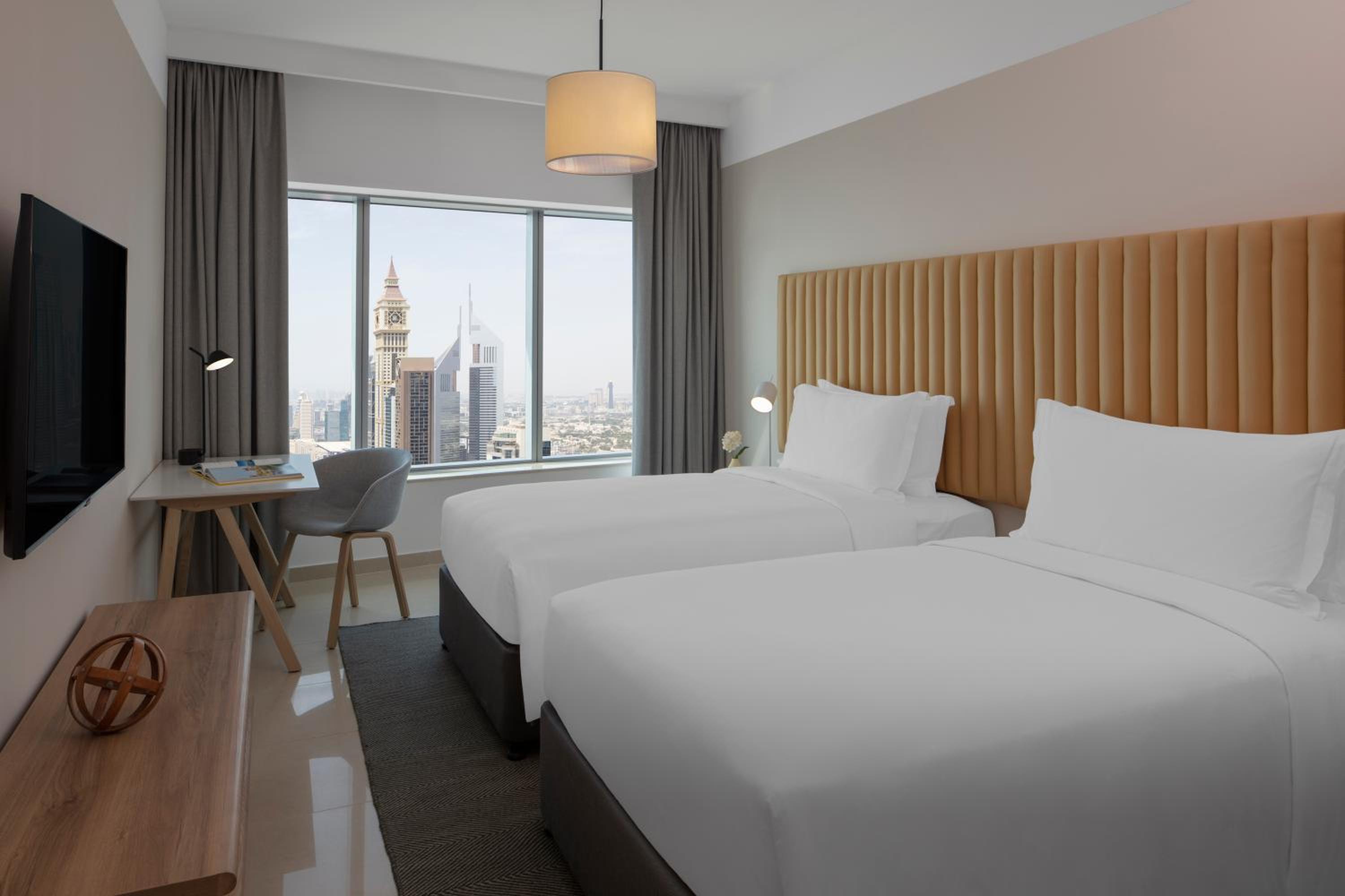 Three-Bedroom Suite with Balcony photo 3