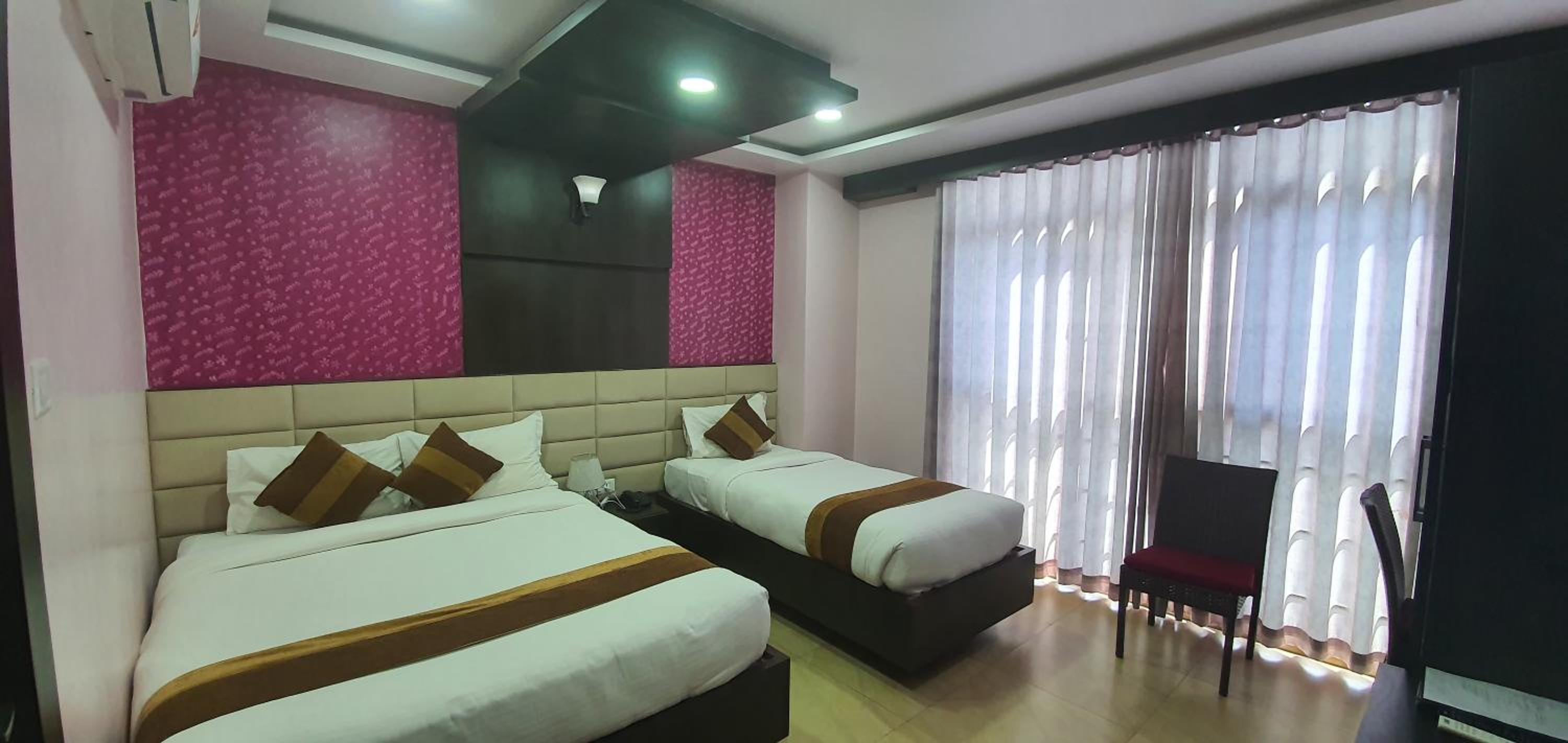 Deluxe Triple Room - Photo 4