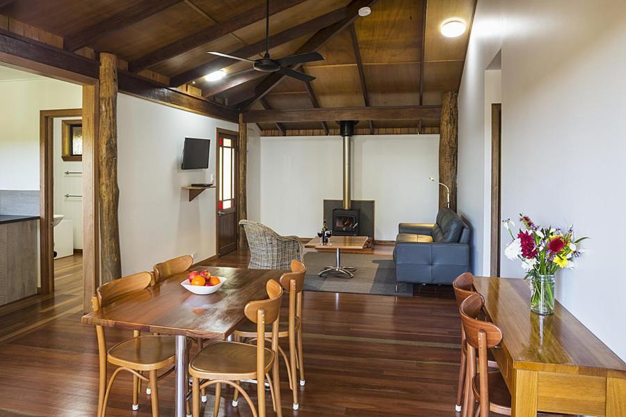 Two-Bedroom Villa - Treehouse photo 3