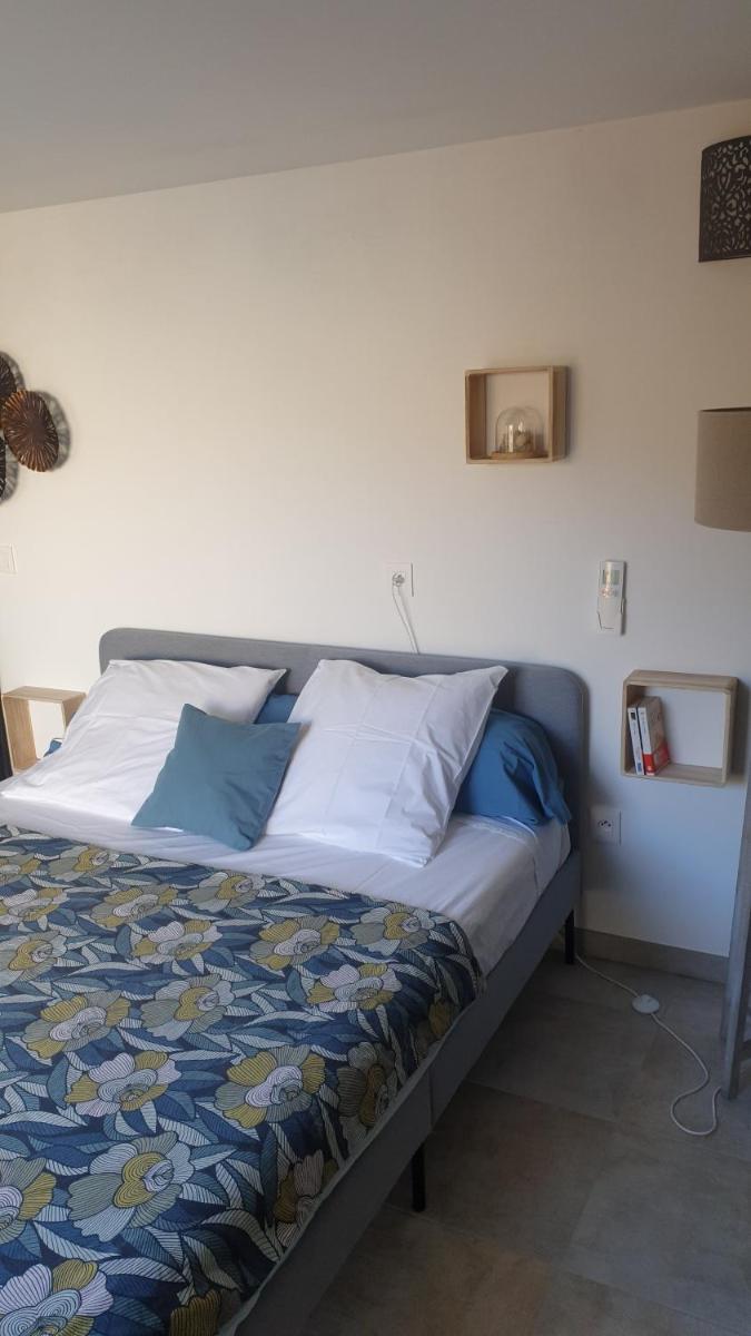 Double Room with Terrace - Photo 6