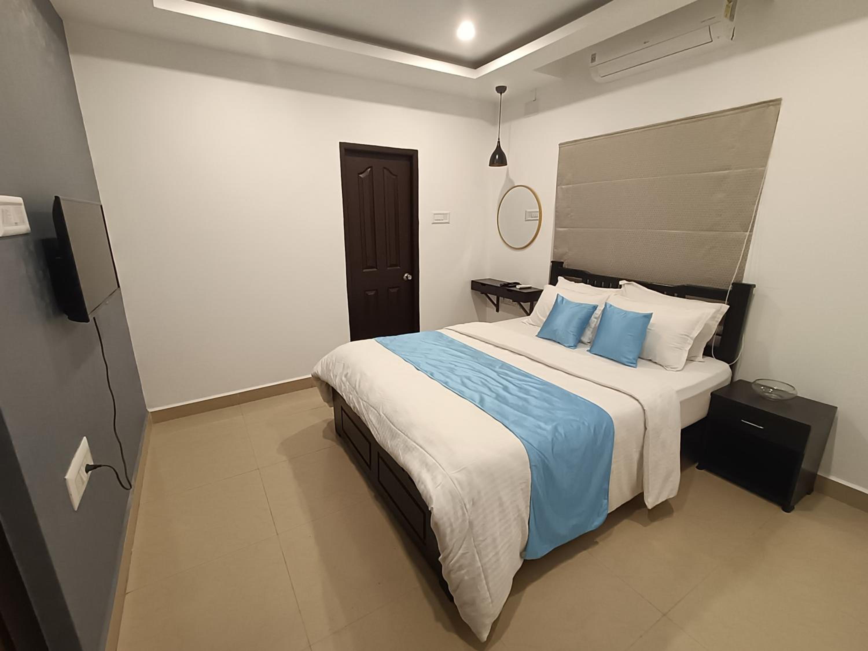 Deluxe Double Room - Photo 1