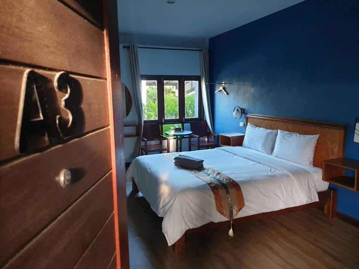Deluxe King Room - Photo 1