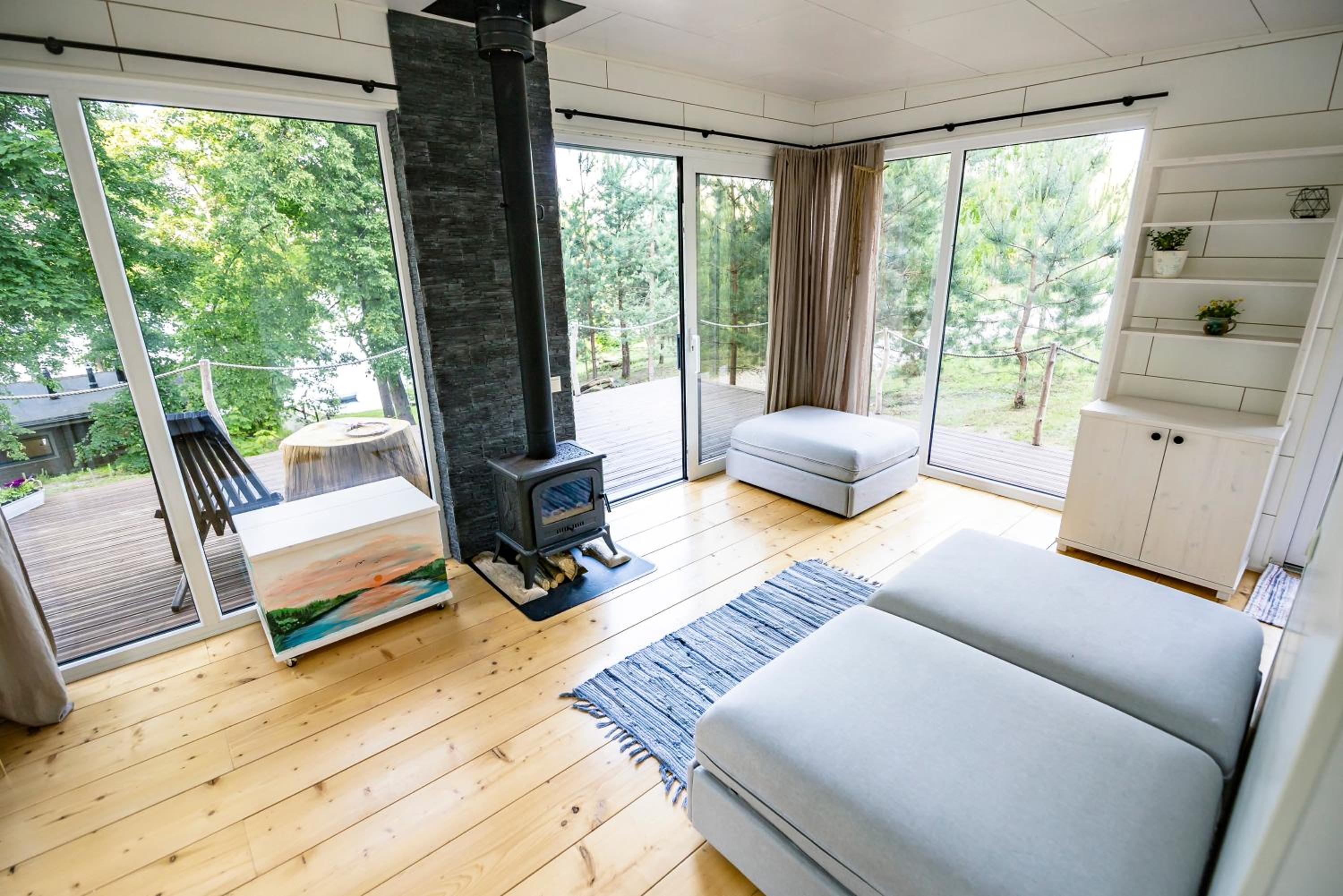 One-Bedroom House photo 1