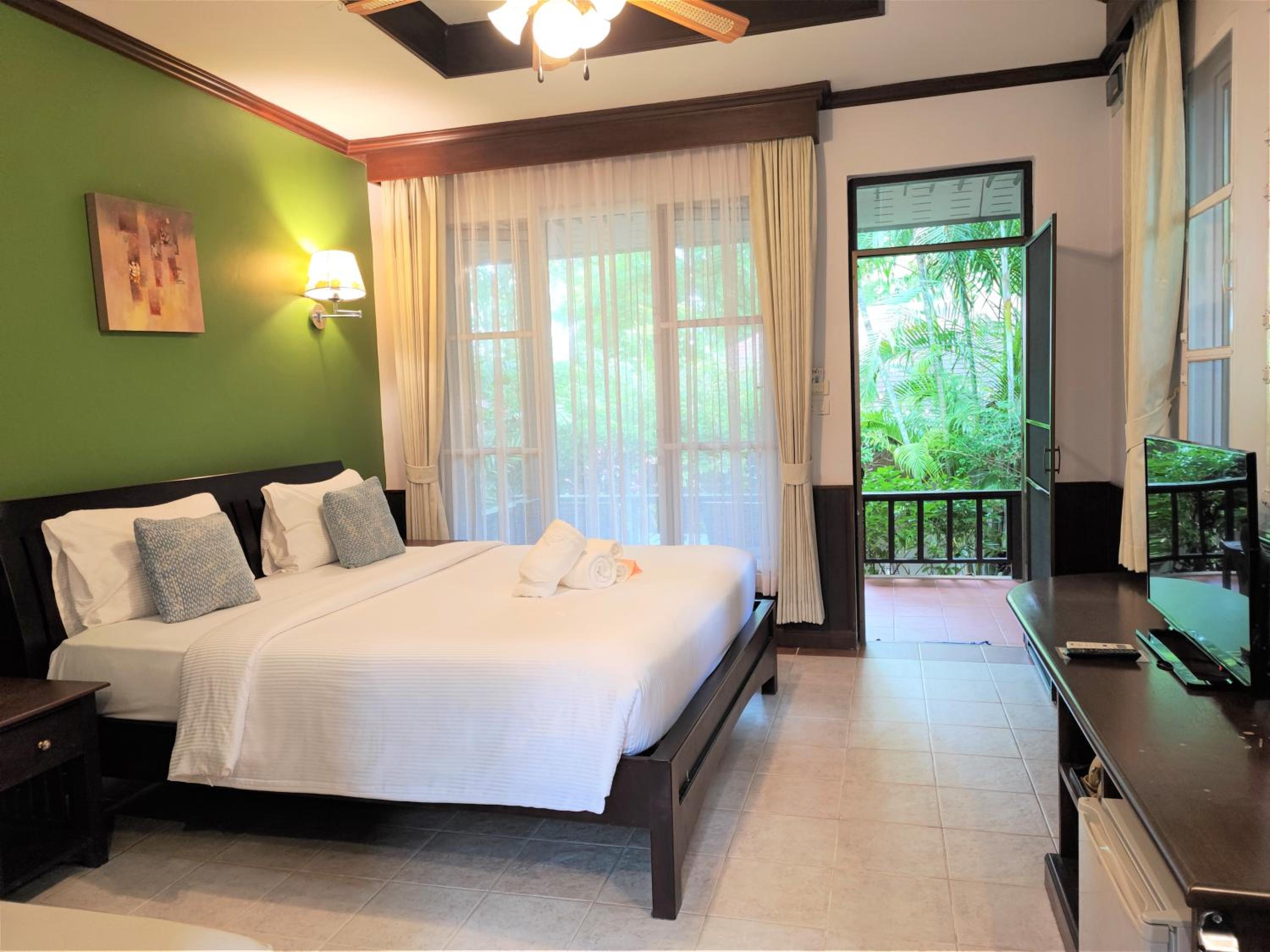 Superior Double or Twin Room with Garden View photo 3