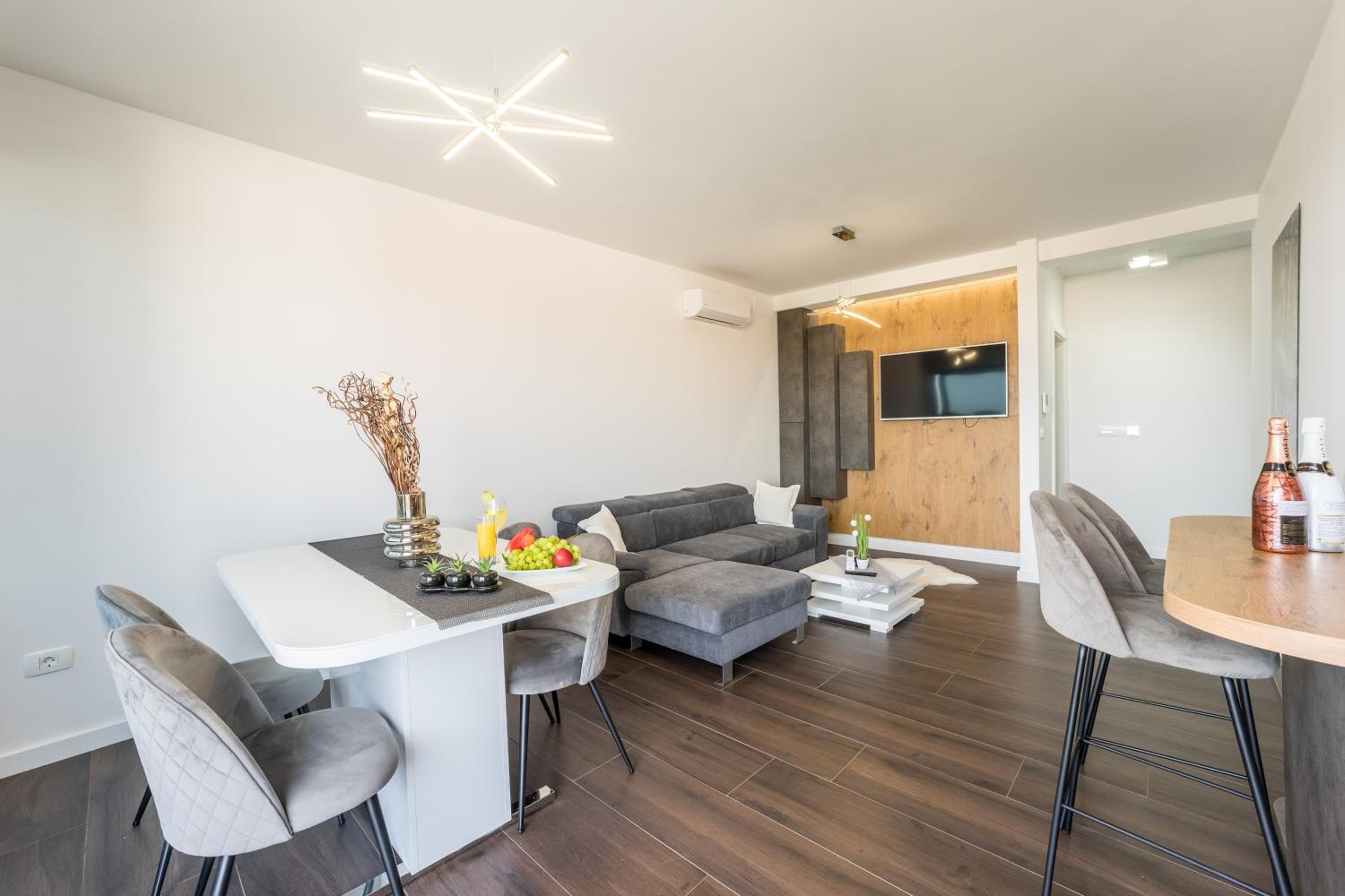 Apartment with Sea View