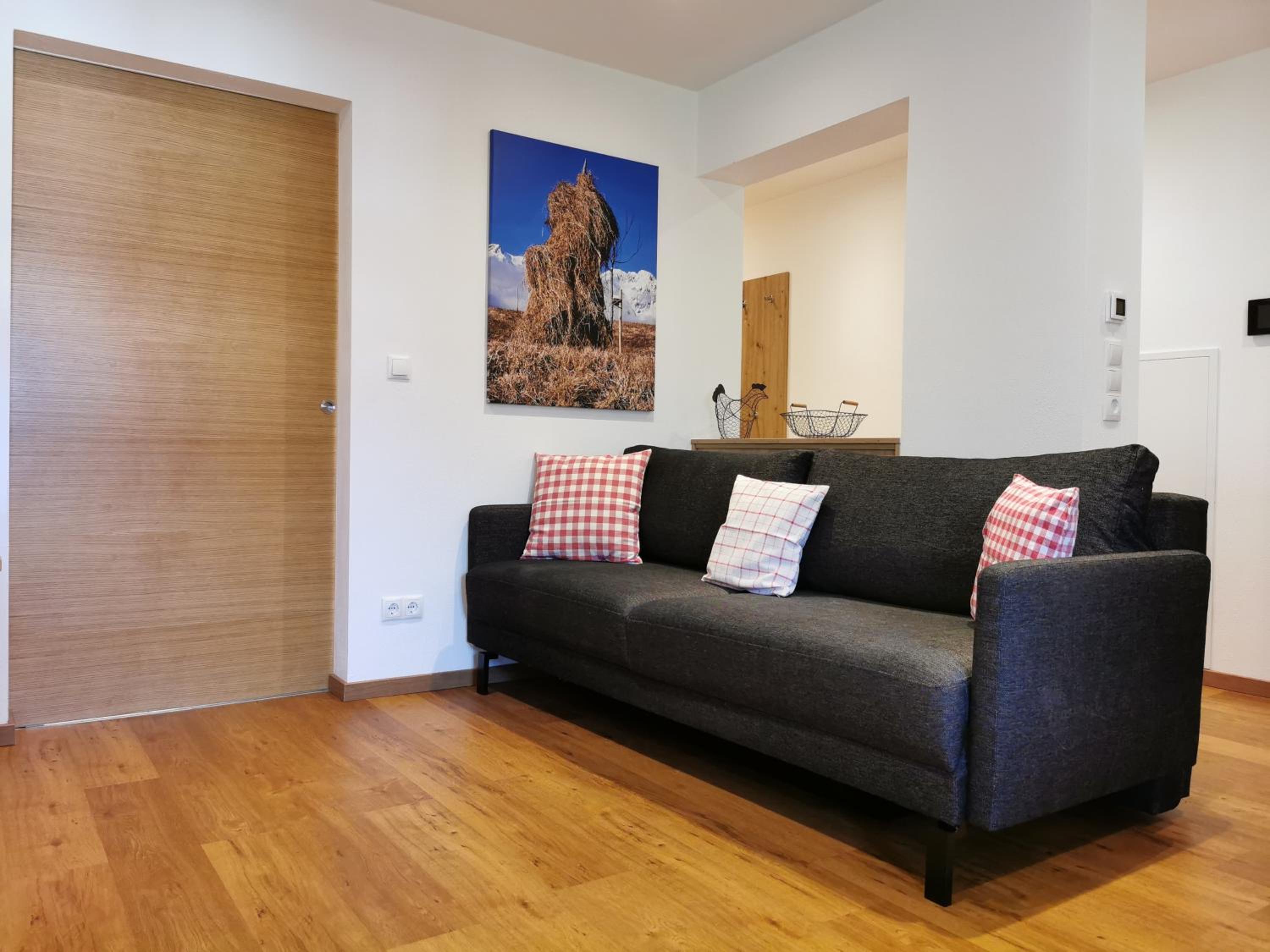 Apartment with Mountain View