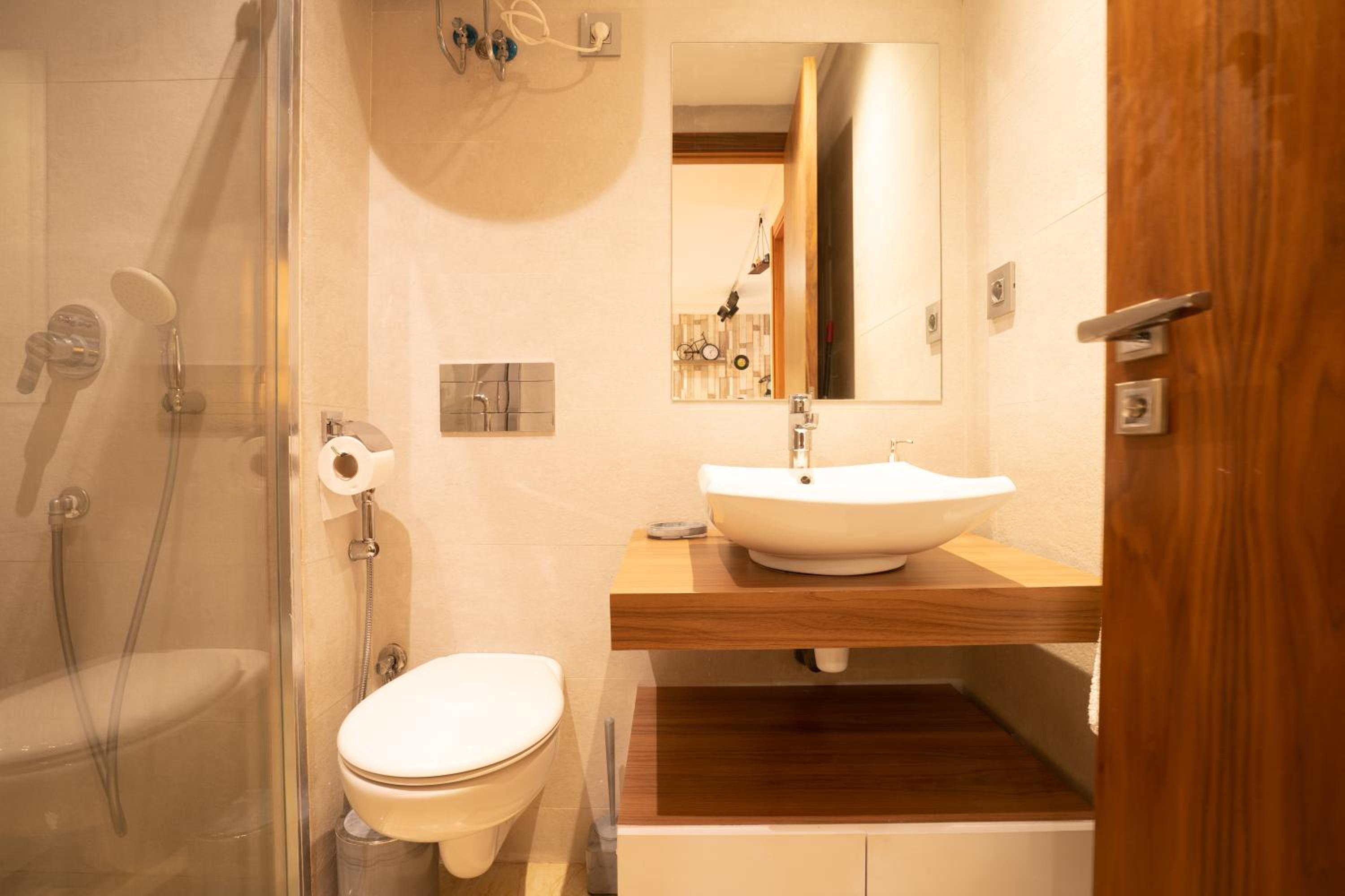 One-Bedroom Apartment - Photo 10