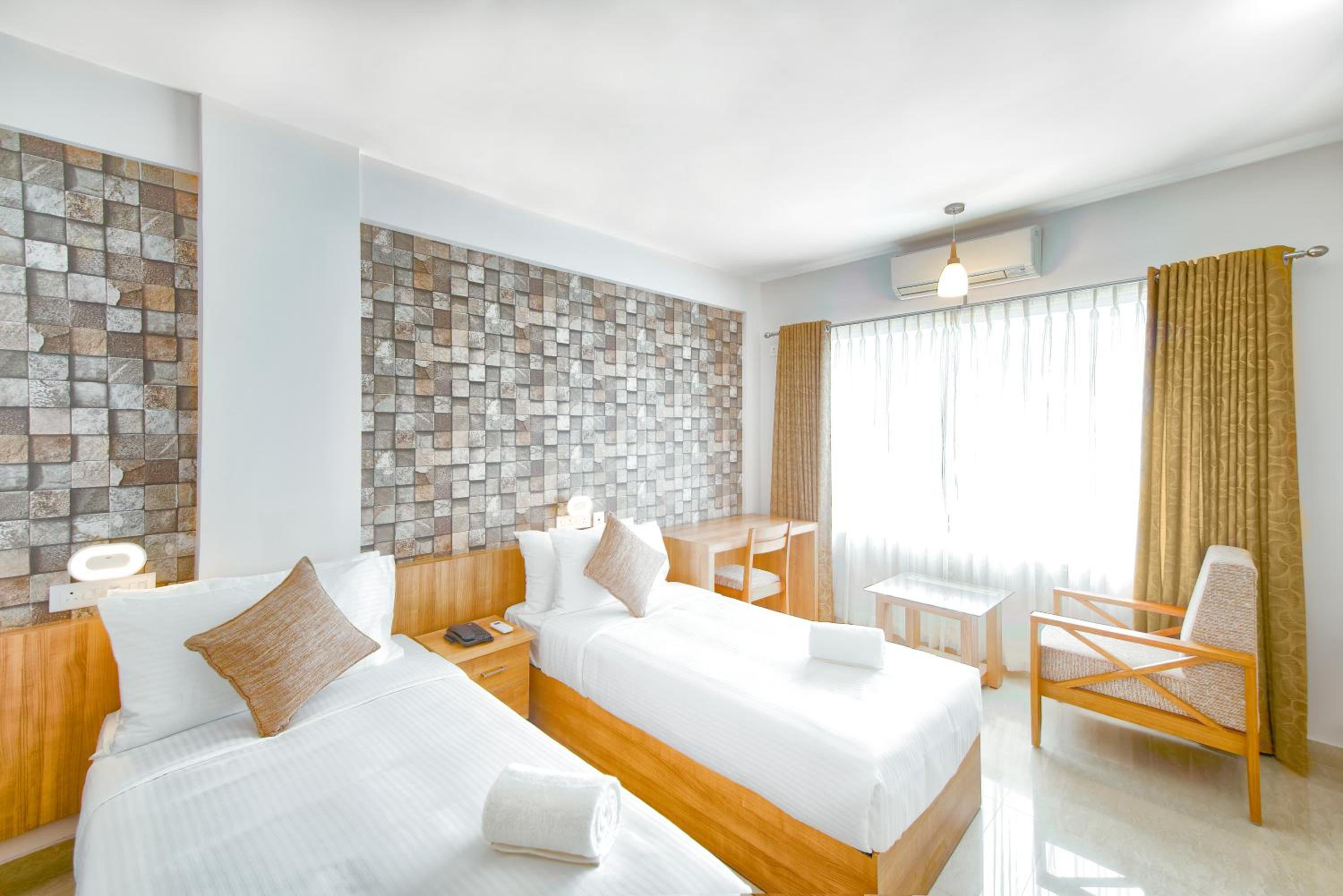 Standard Twin Room