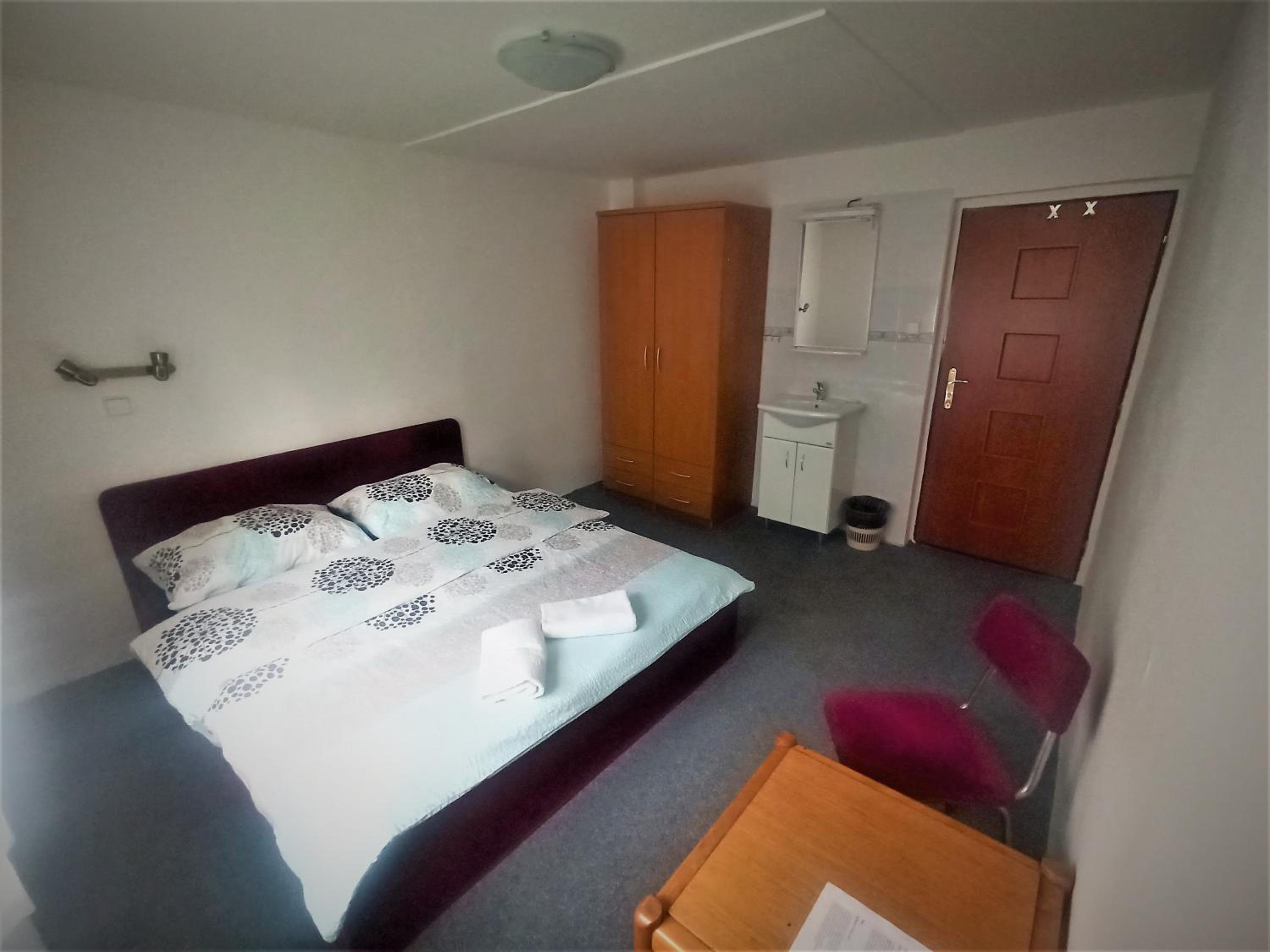 Double Room with Private External Bathroom photo 1