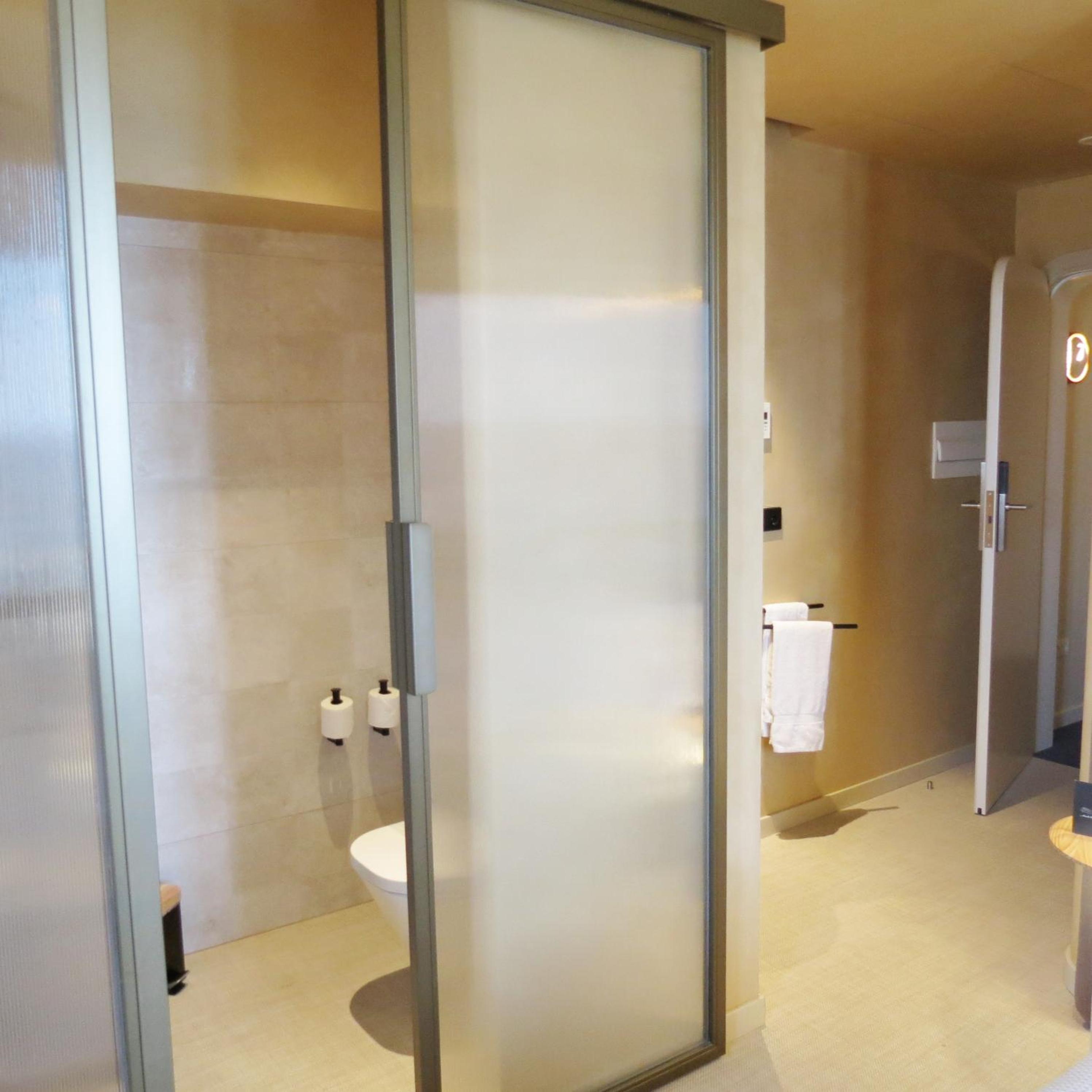 Deluxe Double Room - Photo 14
