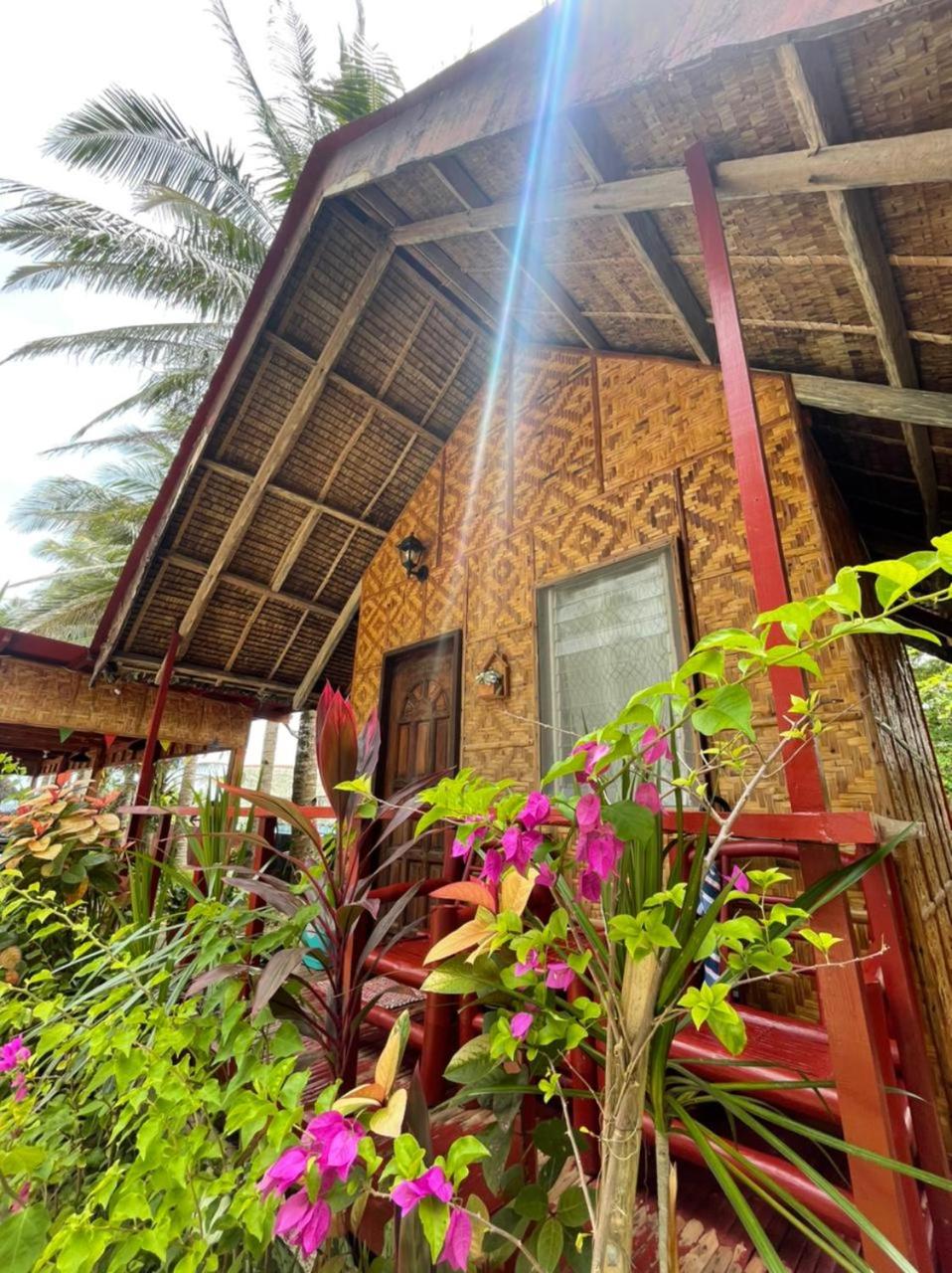 Bungalow with Garden View photo 3
