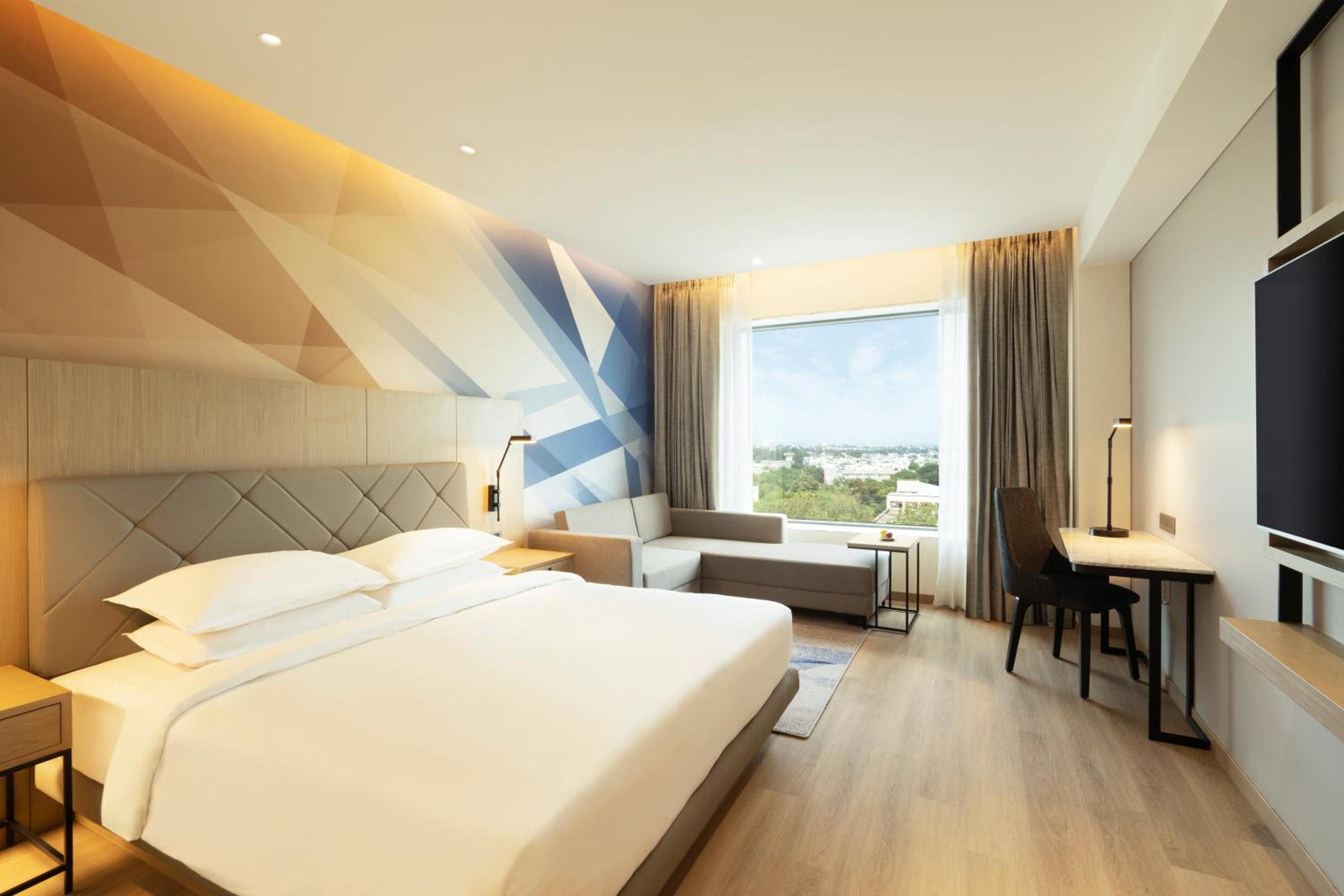 Suite Room - Photo 1
