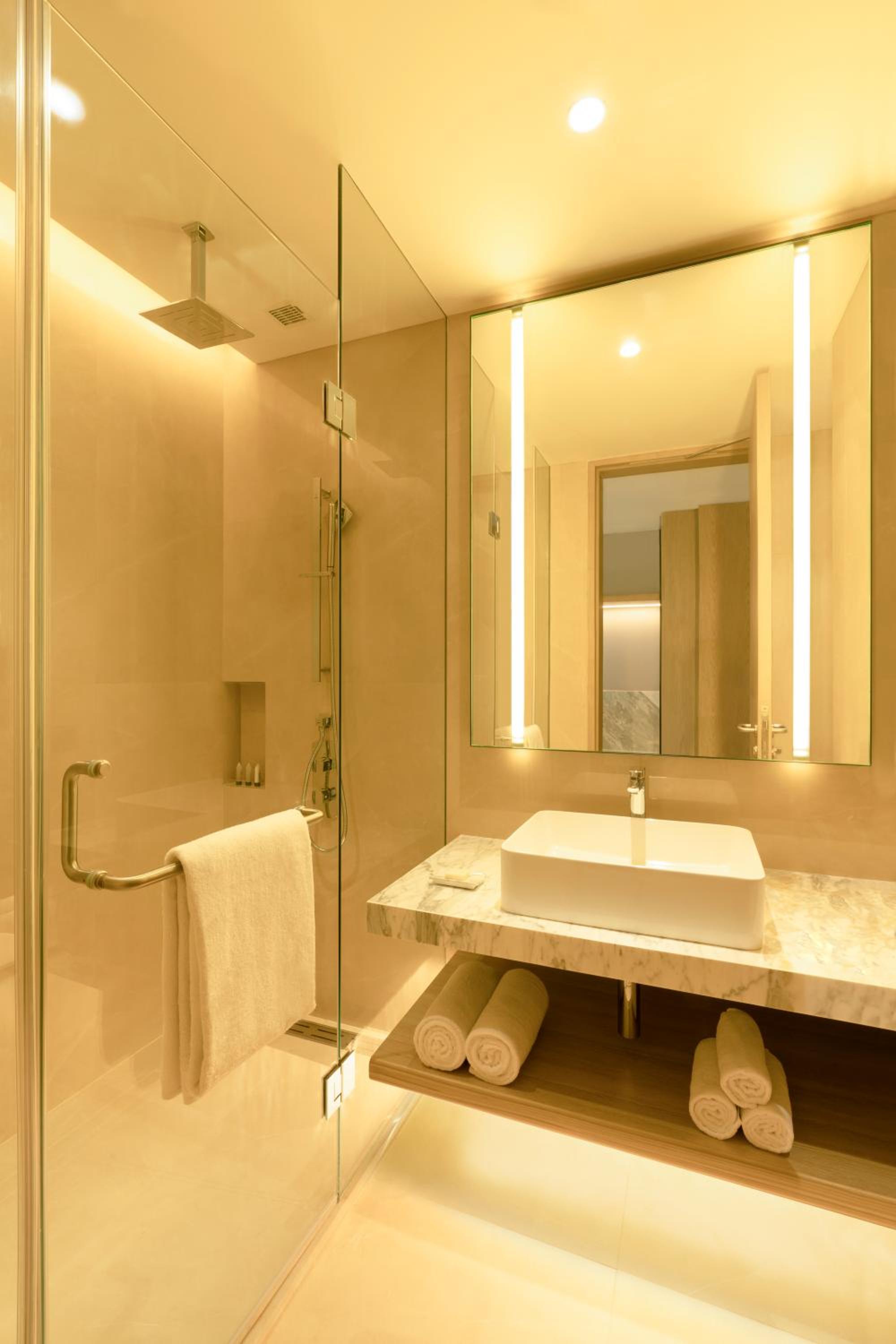 Suite Room - Photo 2