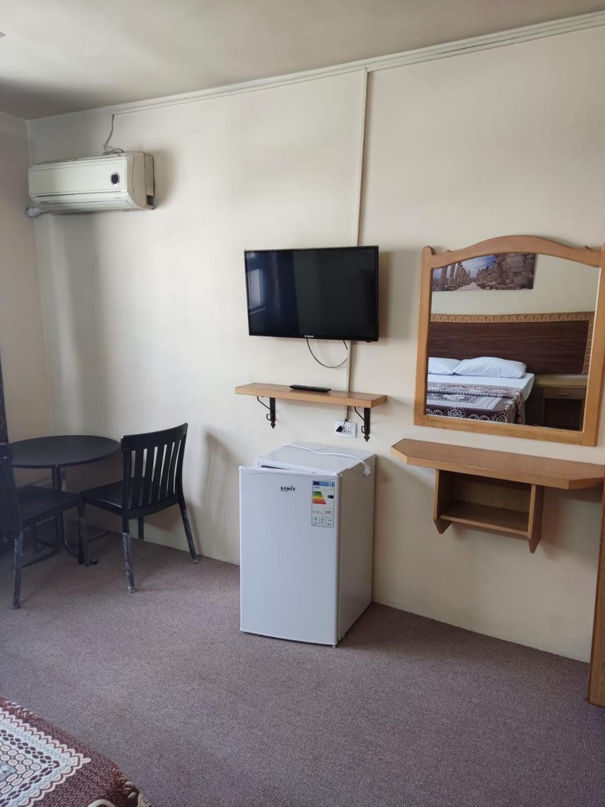 Triple Room - Photo 13