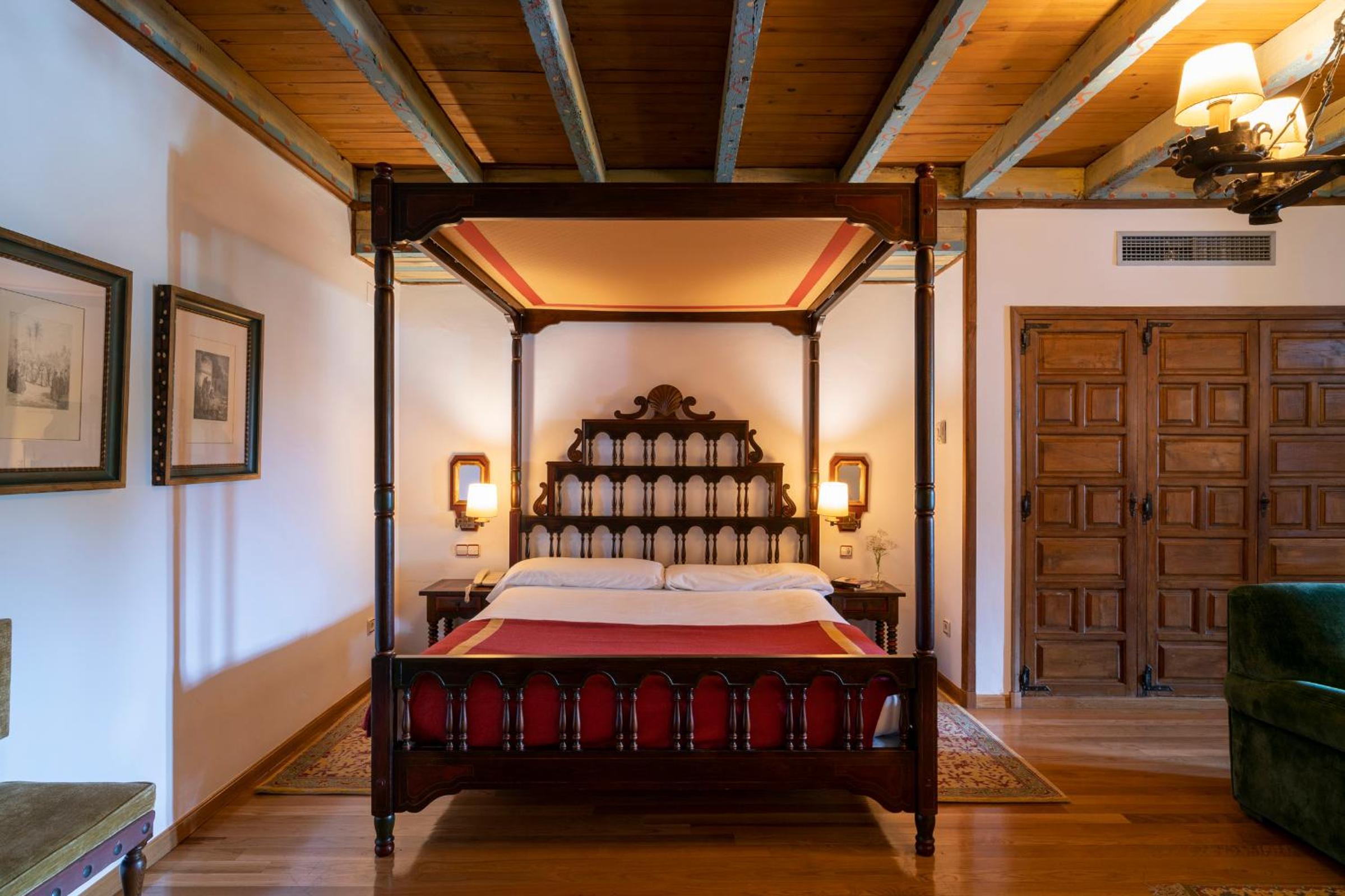 Junior Suite - Photo 13