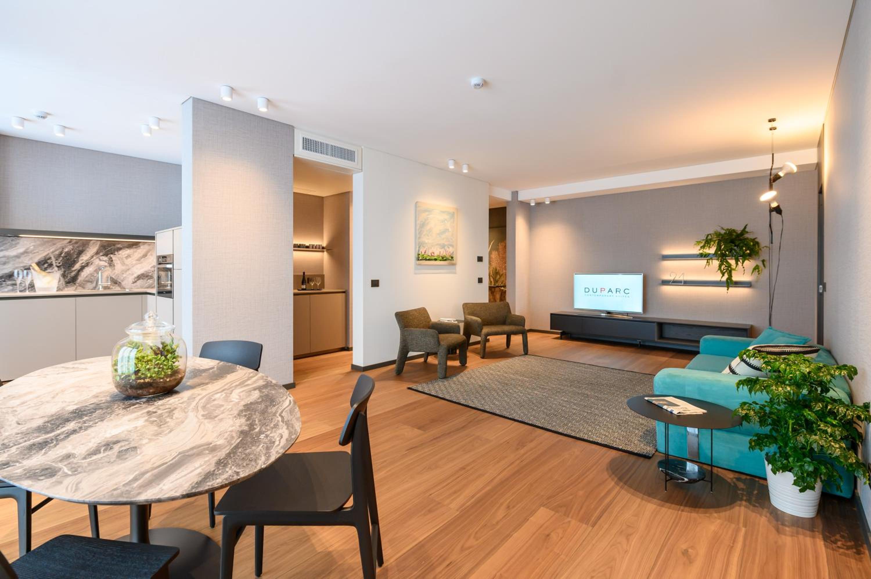 Luxury Two-Bedroom Suite - Photo 2