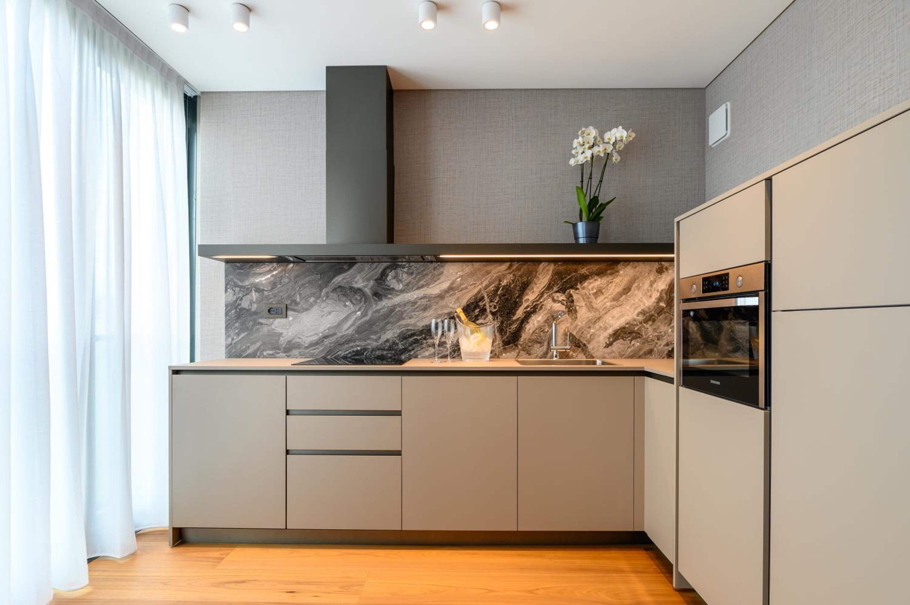 Luxury Two-Bedroom Suite - Photo 3