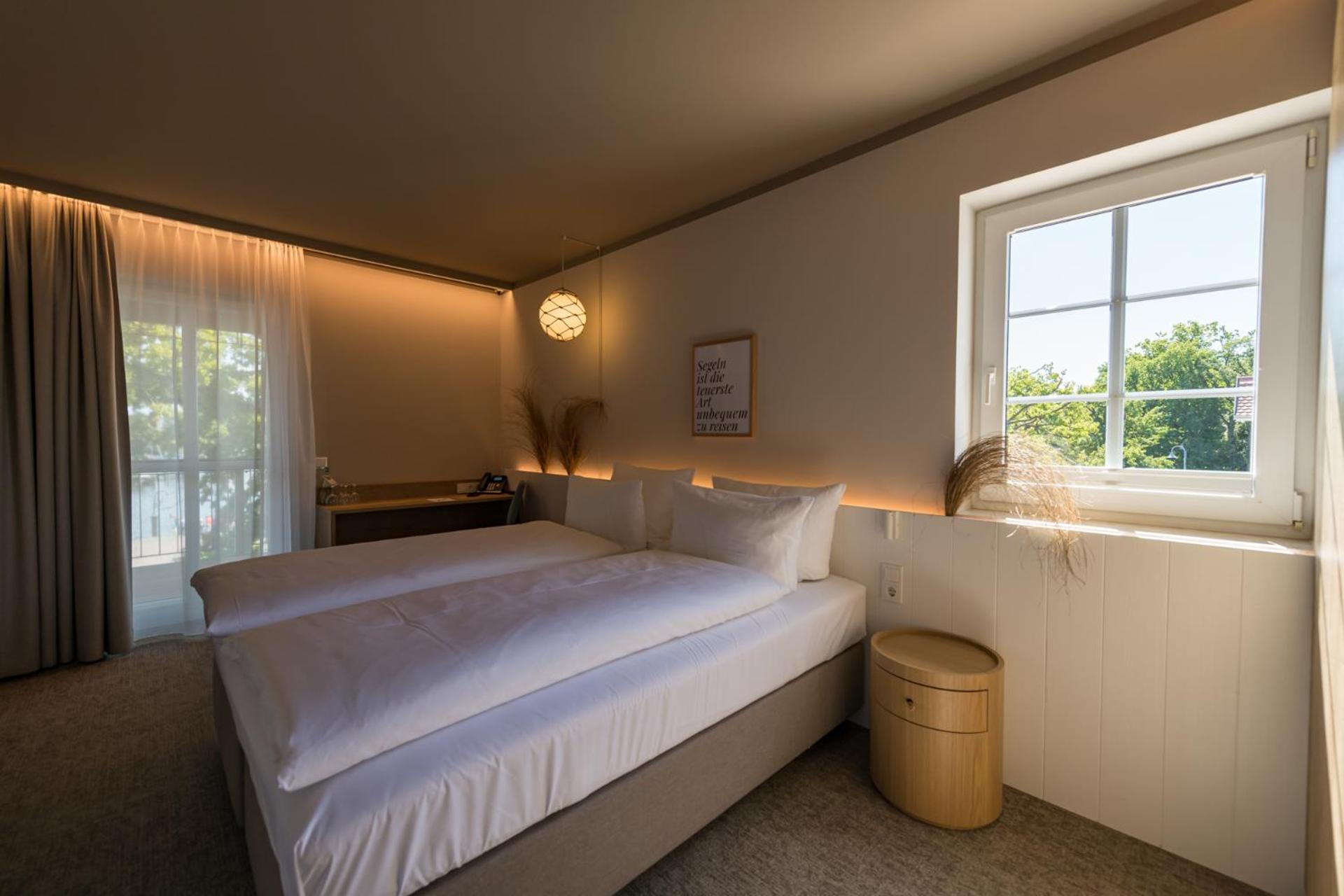 Family Room with Bunk Bed - Photo 2