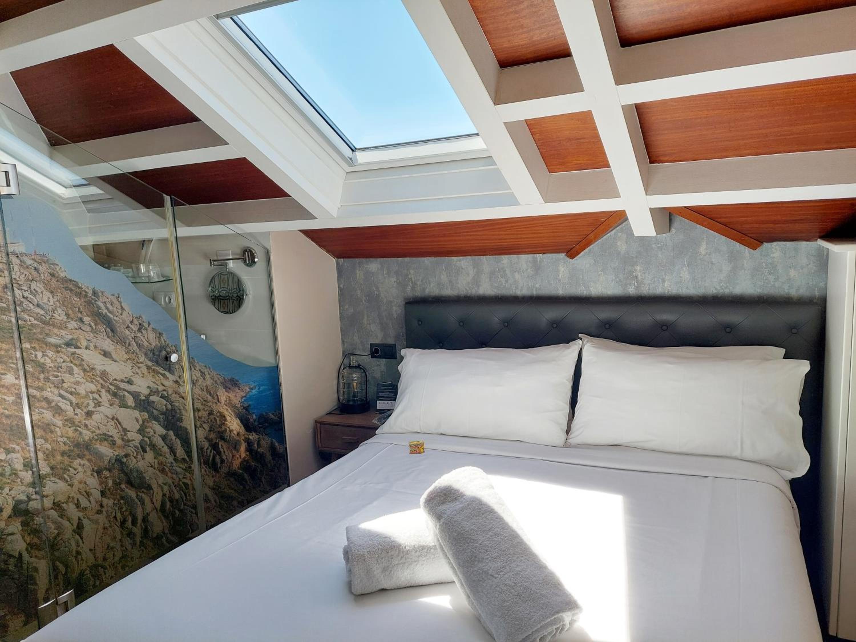 Budget Double Room photo 2