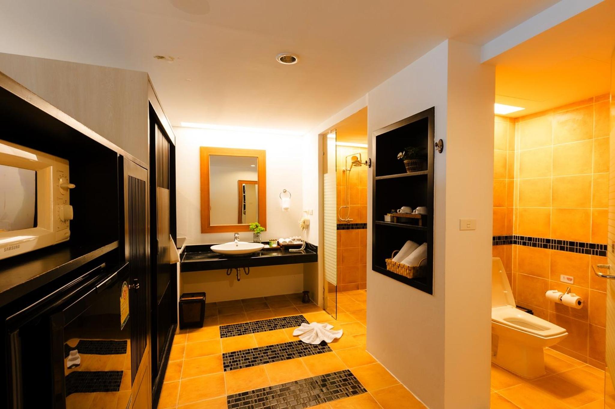 Deluxe Jacuzzi Sea View - Photo 2