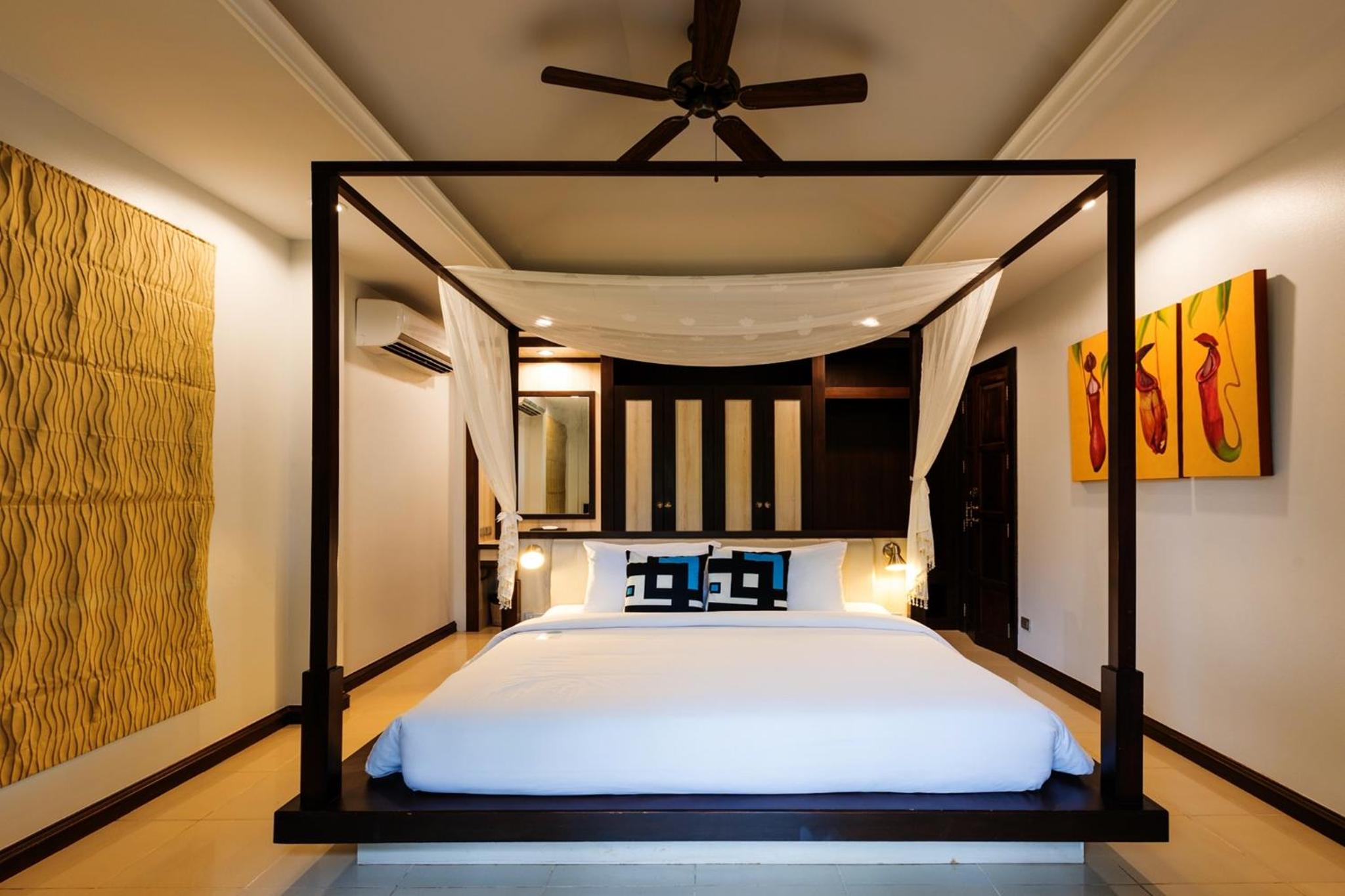 One Bedroom Jacuzzi Villa - Photo 11