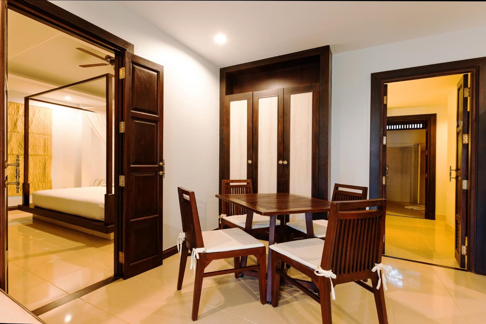 One Bedroom Jacuzzi Villa - Photo 7