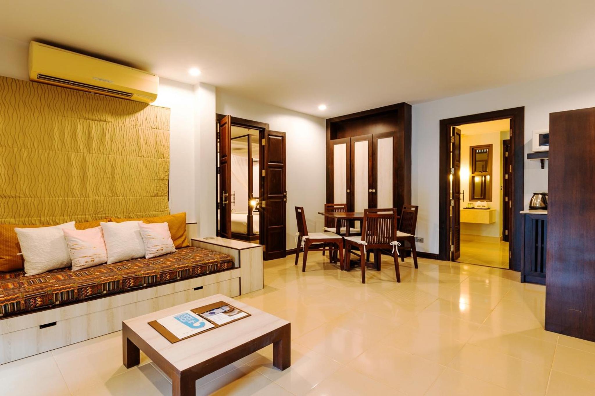 One Bedroom Jacuzzi Villa - Photo 9