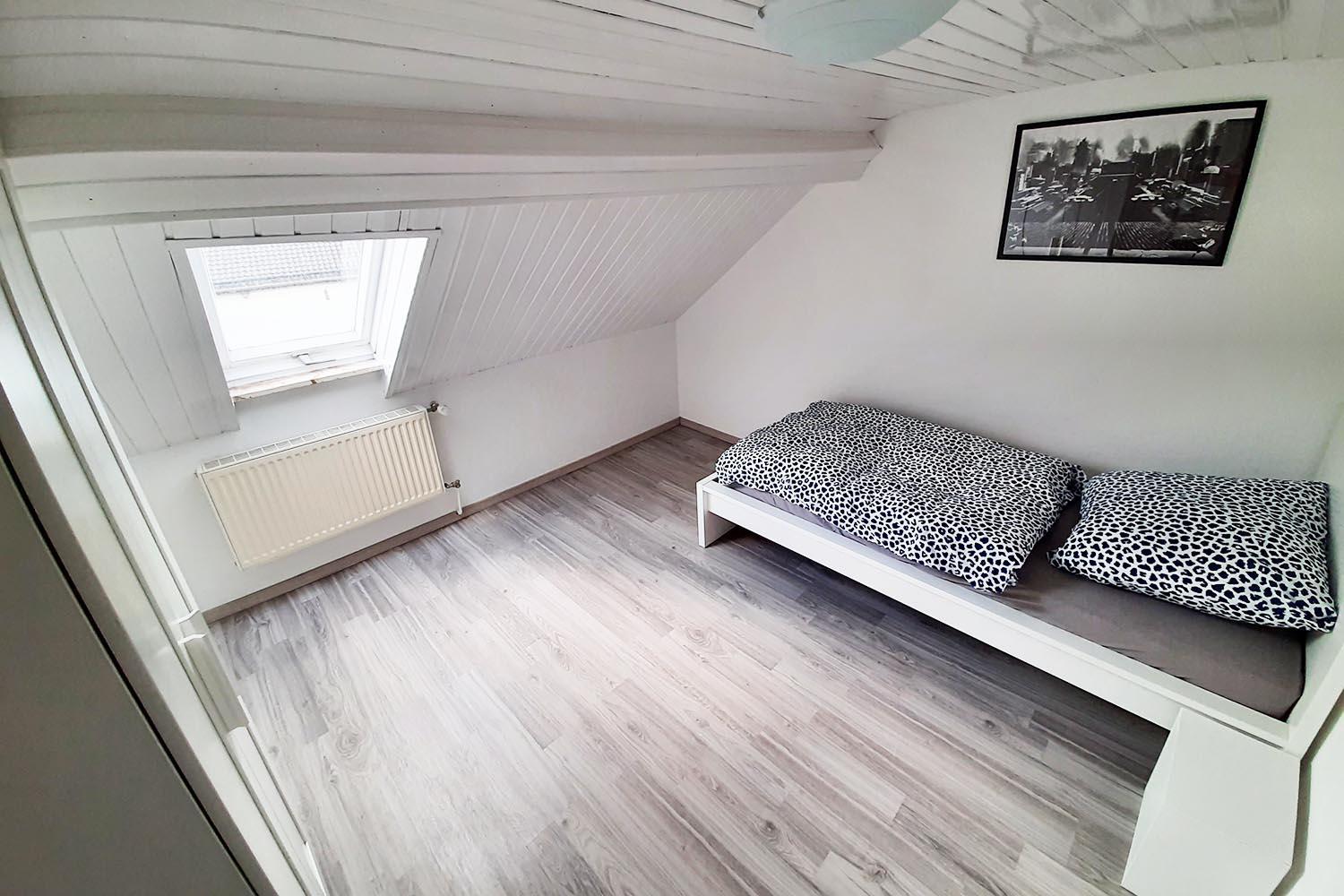 Three-Bedroom Apartment photo 2