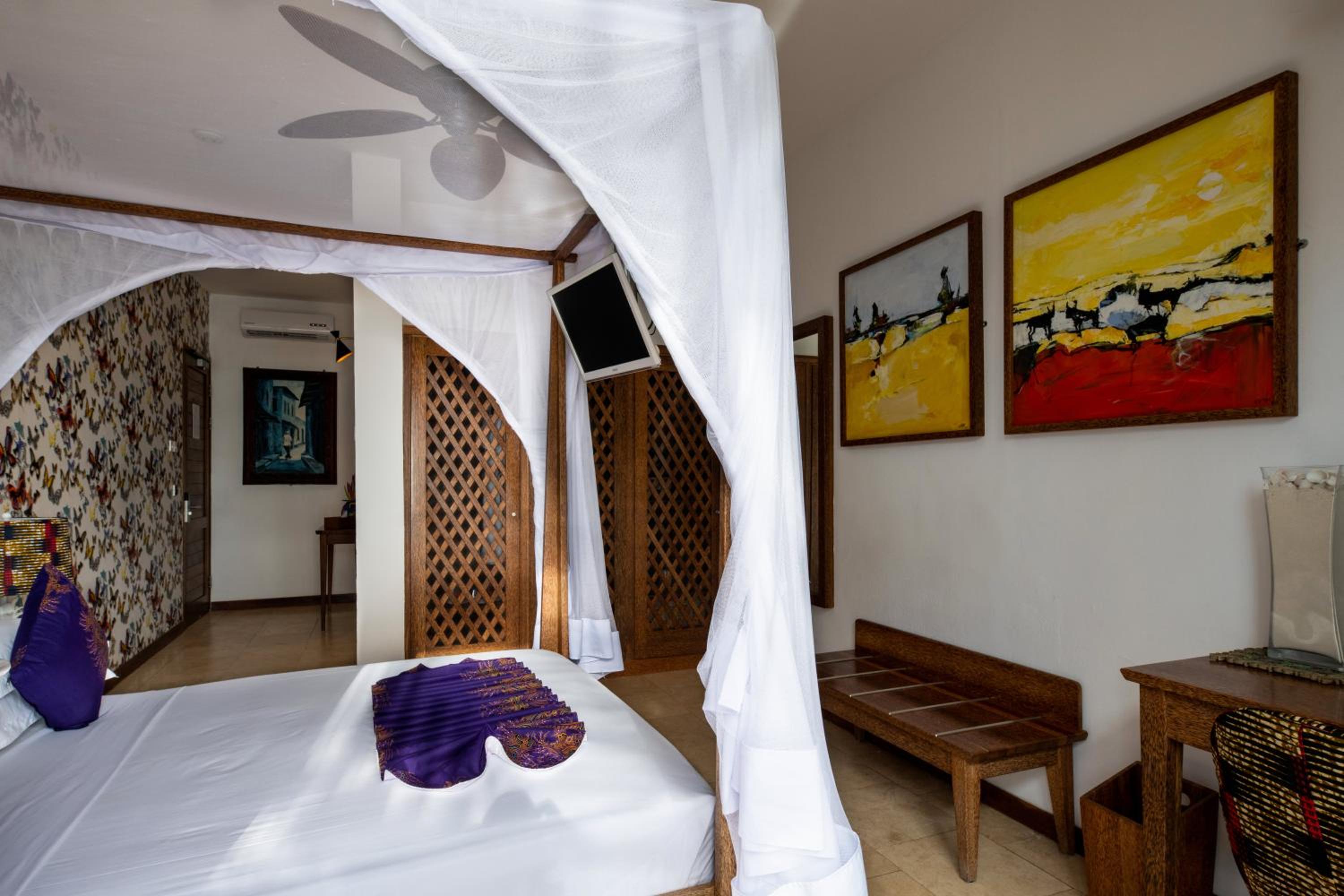 Z Hotel Queen Room with Sea View