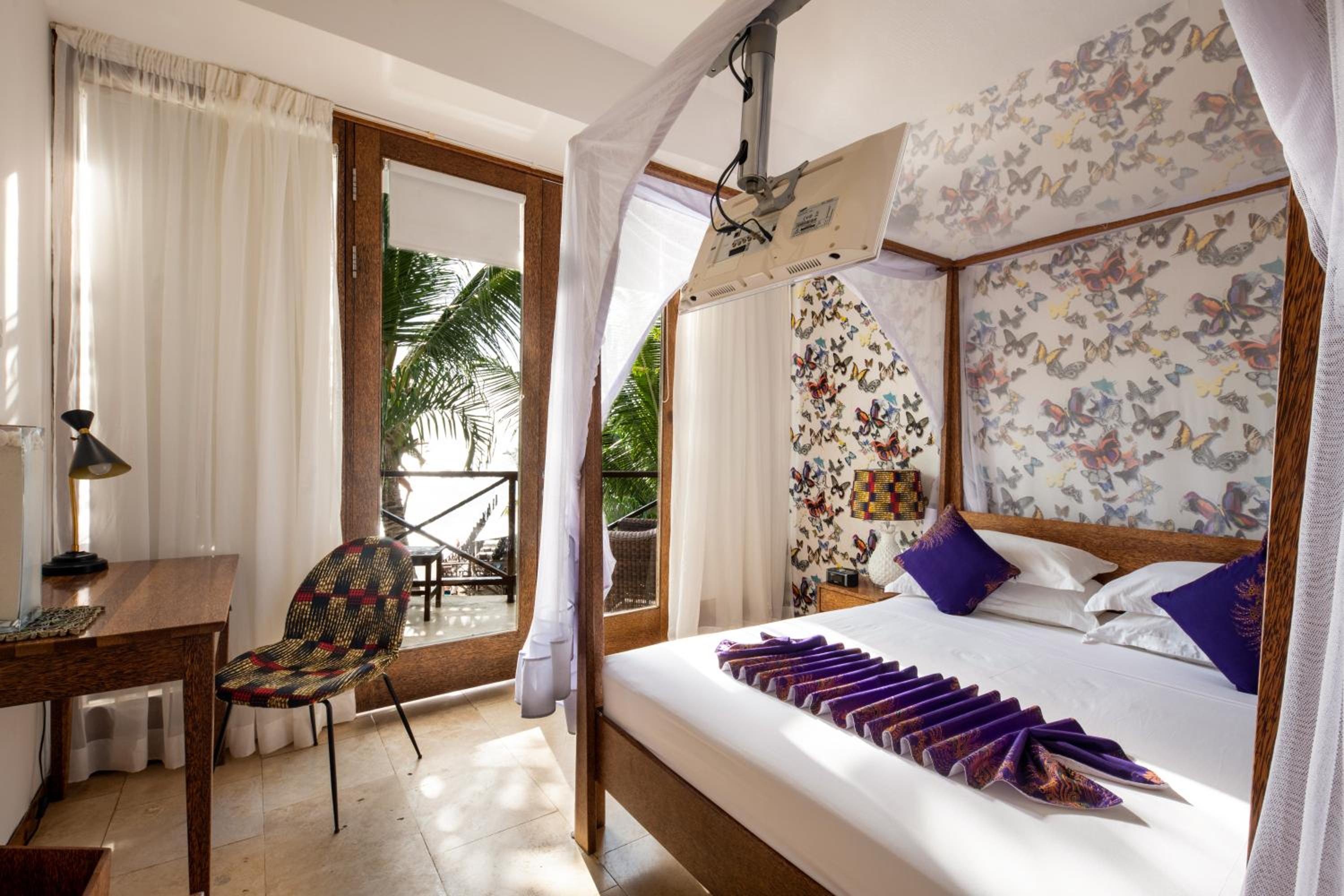 Z Hotel Queen Room with Sea View