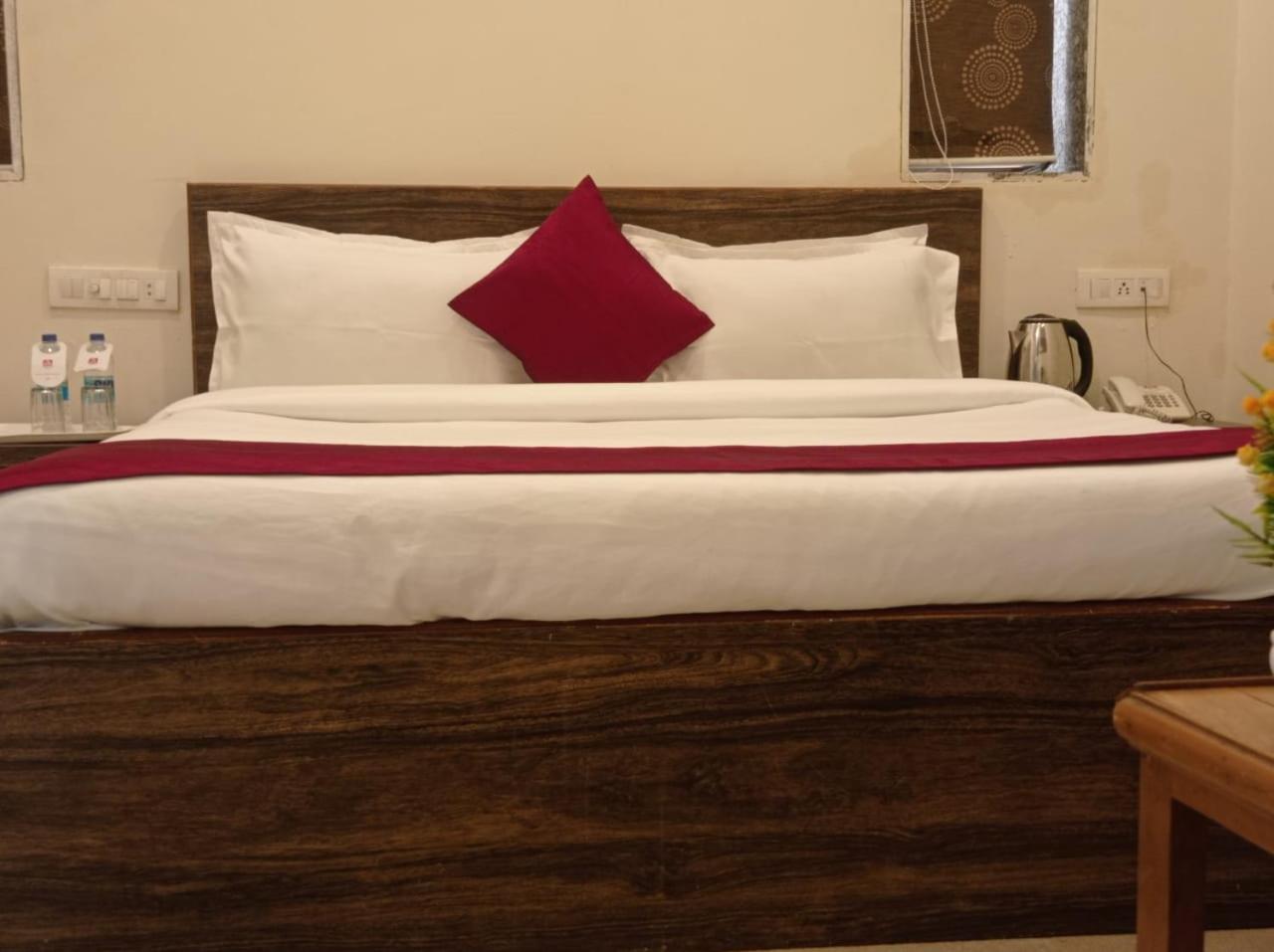 Deluxe Double Room photo 2