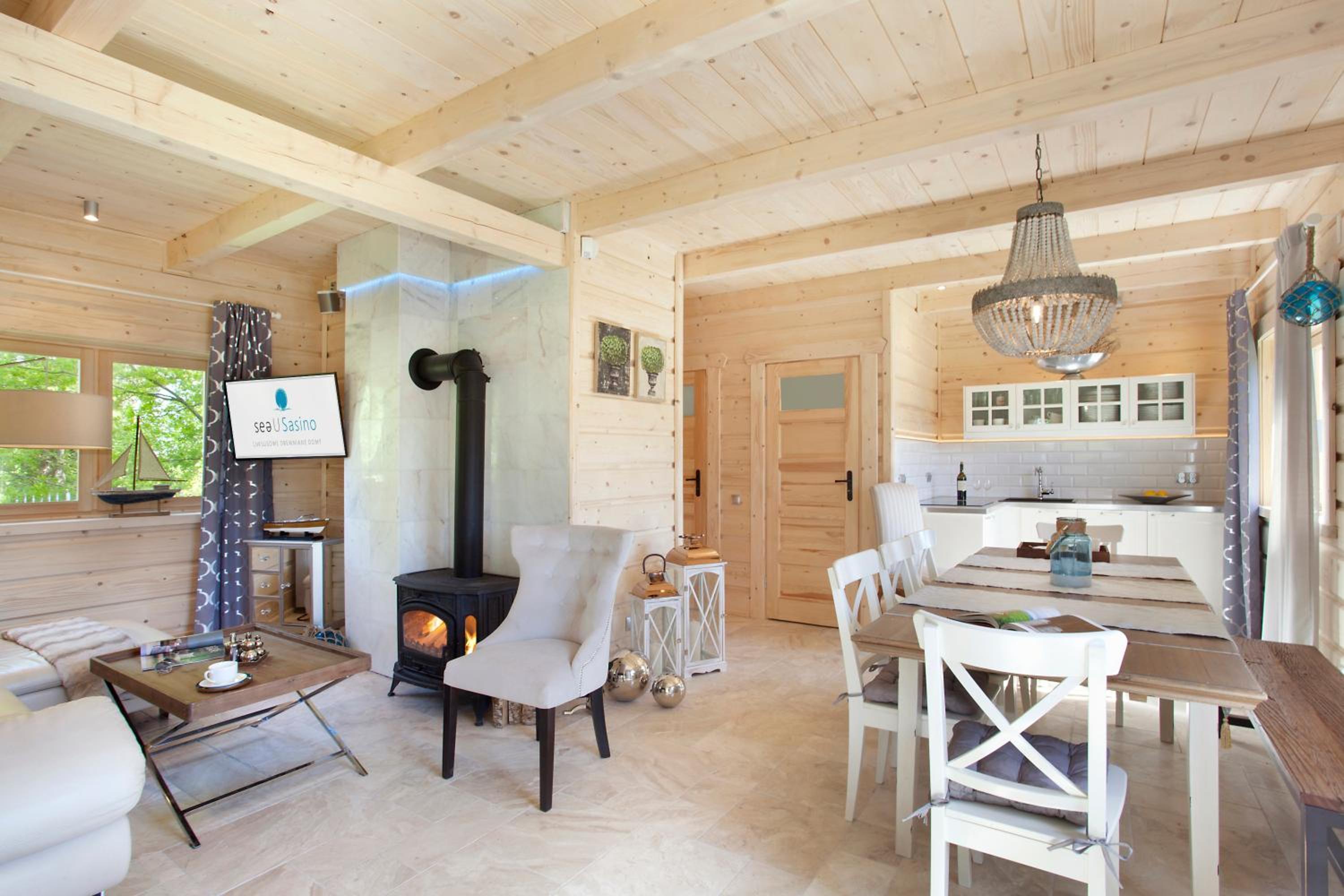 Four-Bedroom House photo 1