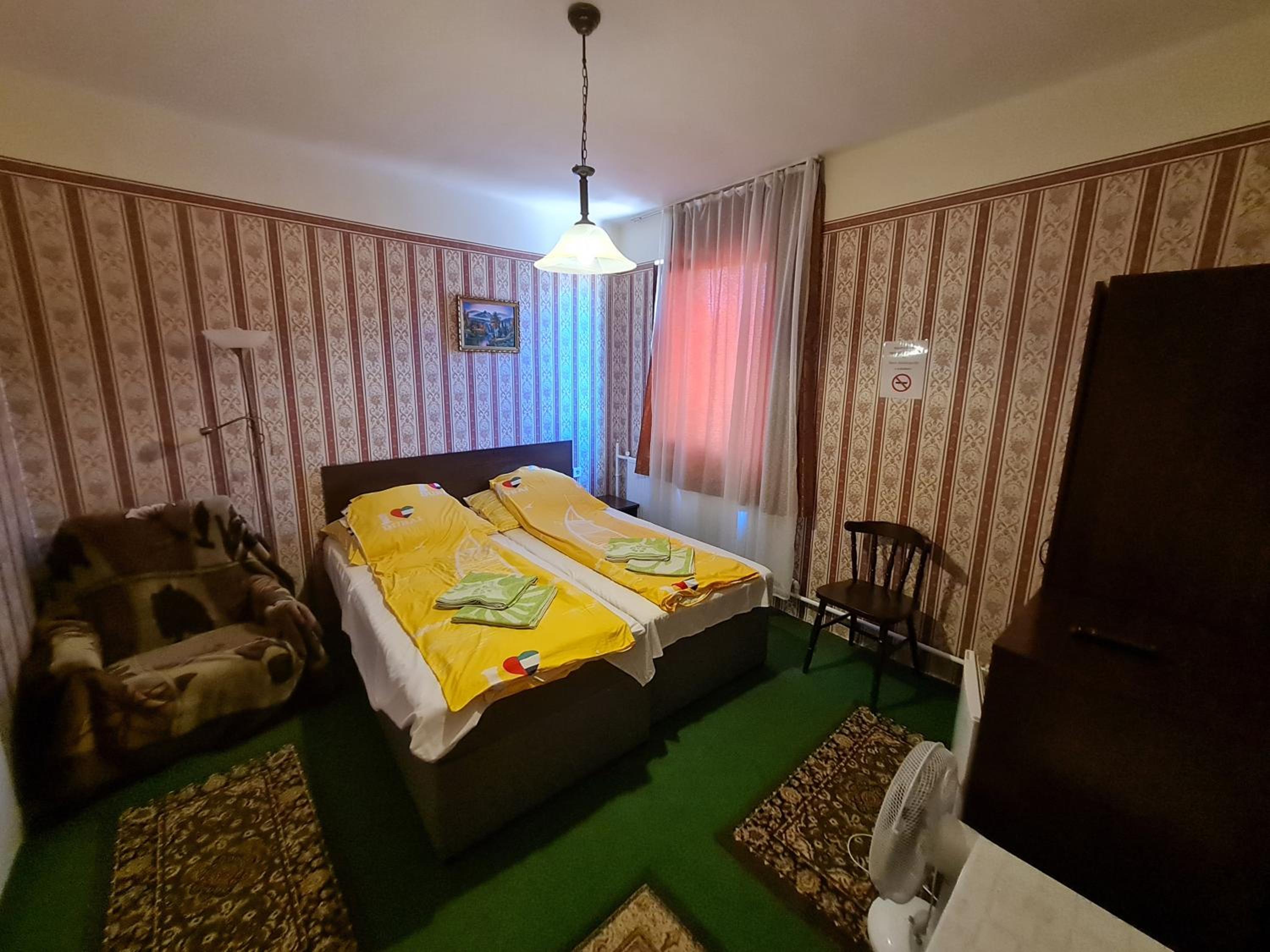 Deluxe Double Room with Two Double Beds photo 1