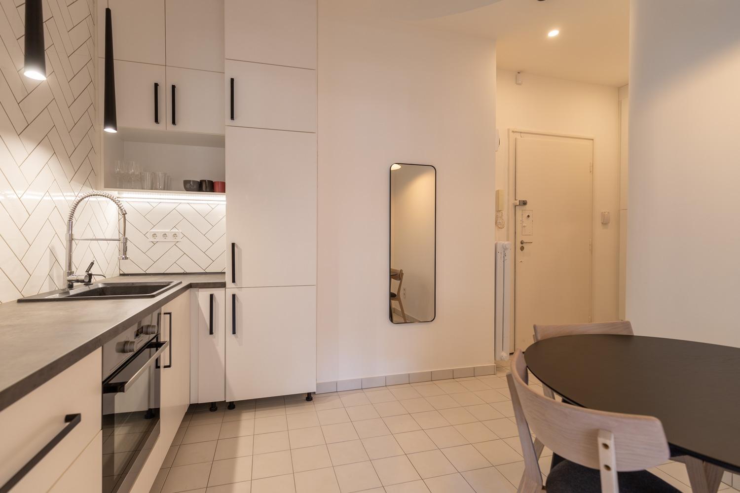 One-Bedroom Apartment - Photo 9