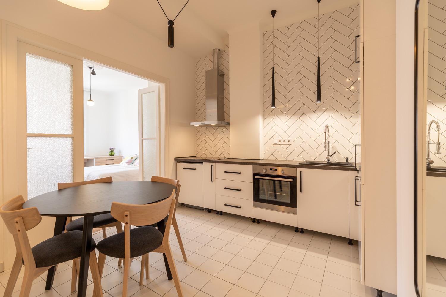 One-Bedroom Apartment - Photo 11