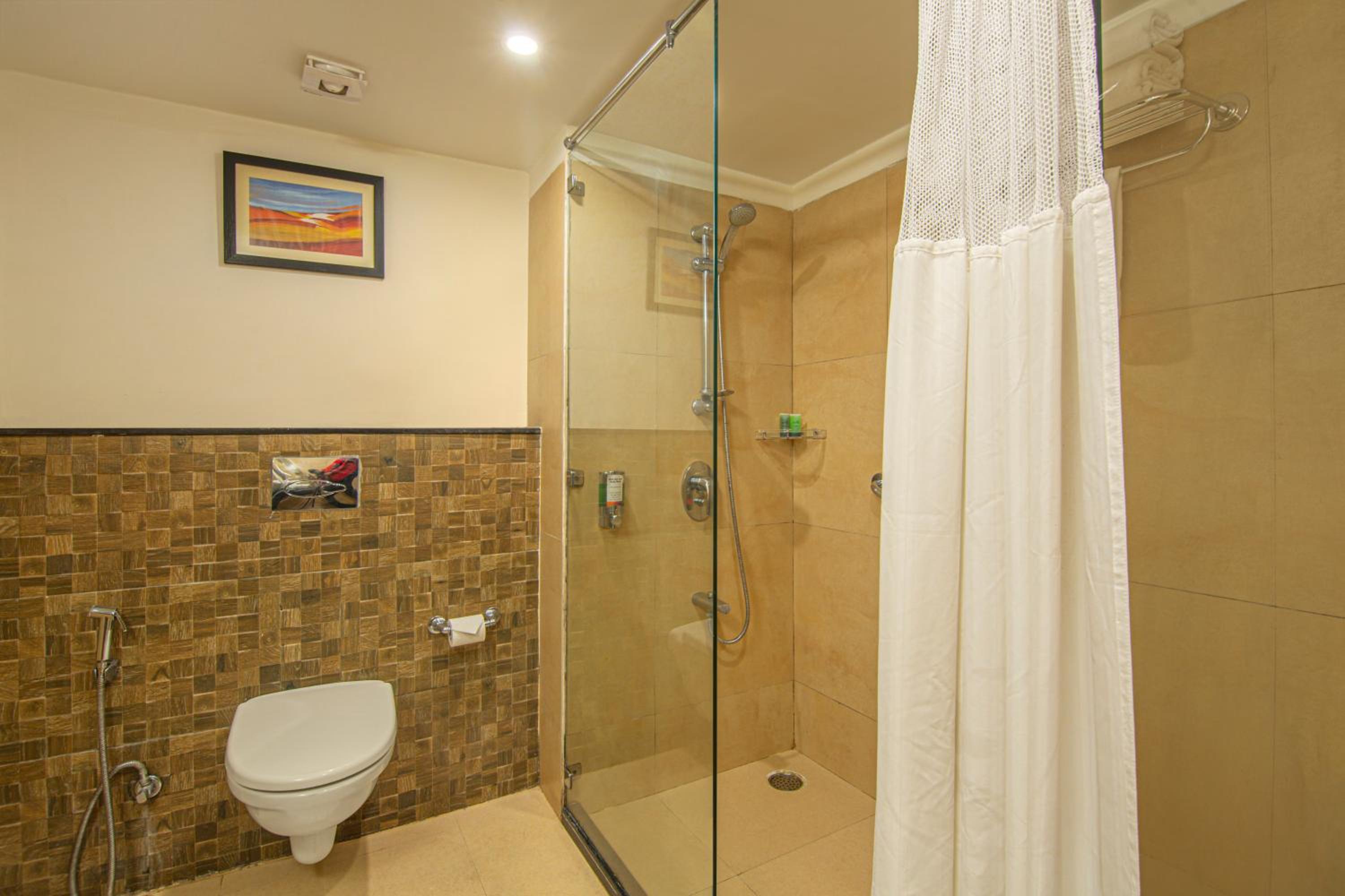 Privilege Suite with Balcony - Photo 3