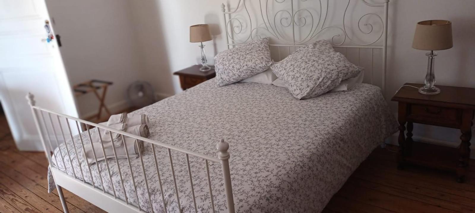 Deluxe Double or Twin Room with City View - Photo 4