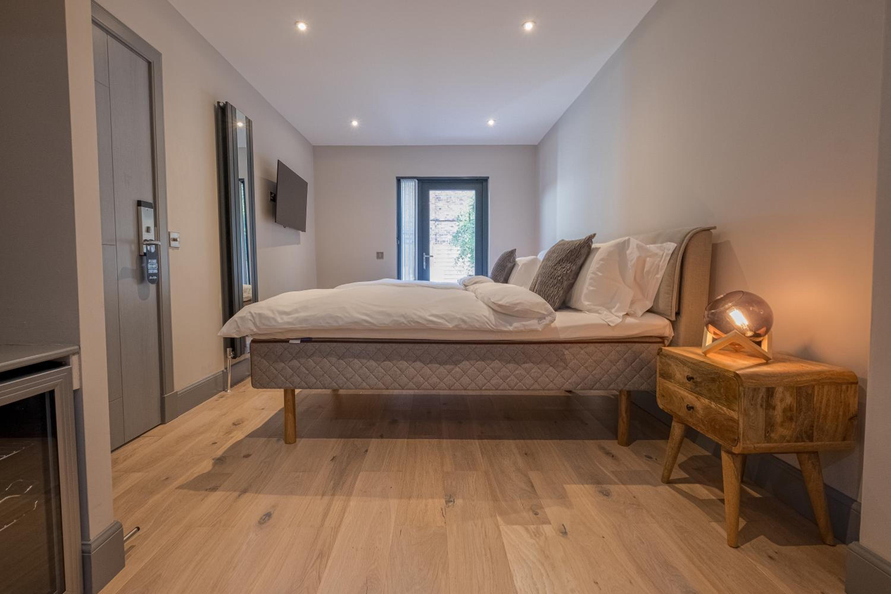 Double or Twin Room with Terrace