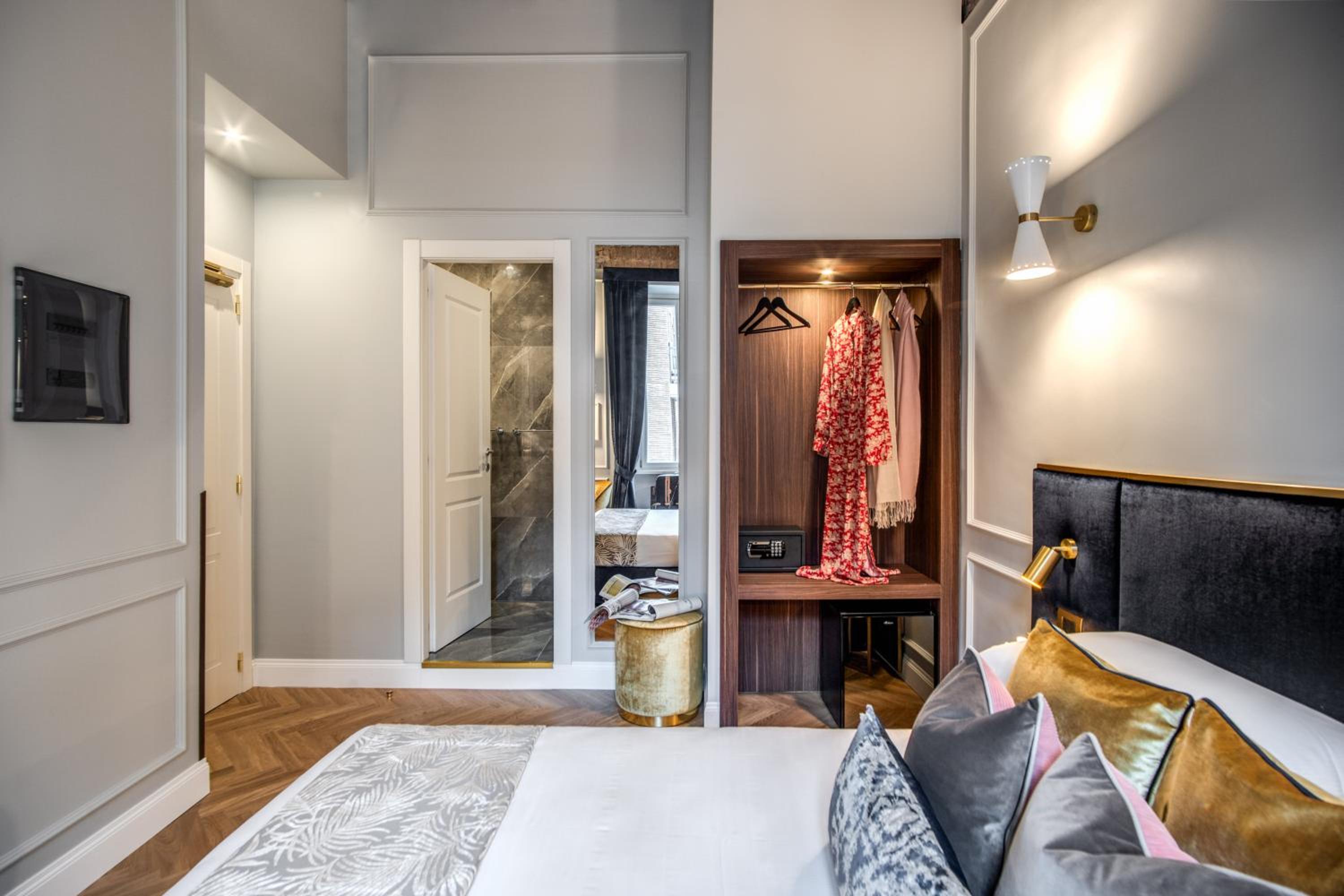 Deluxe Double or Twin Room photo 3