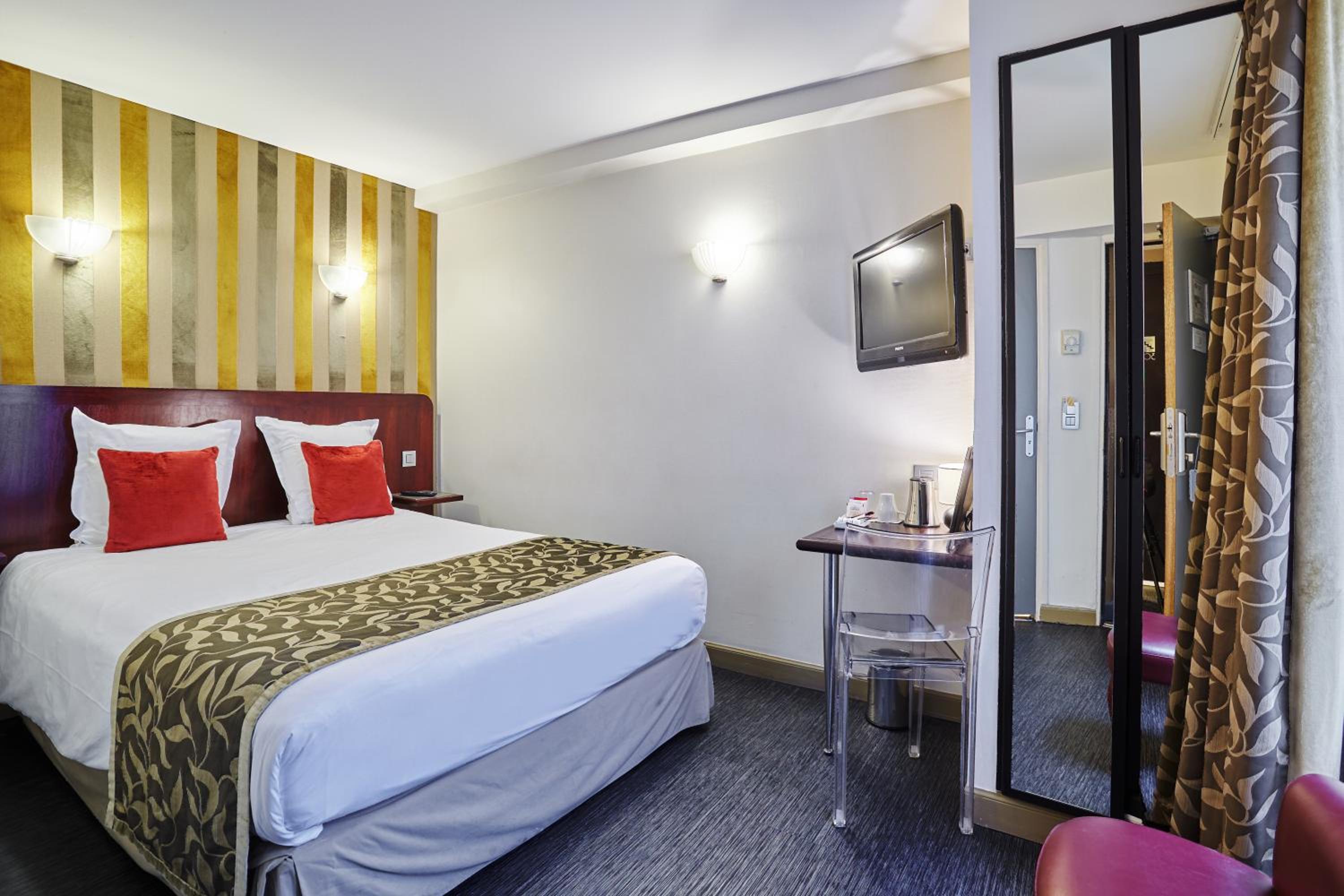 Classic Double Room