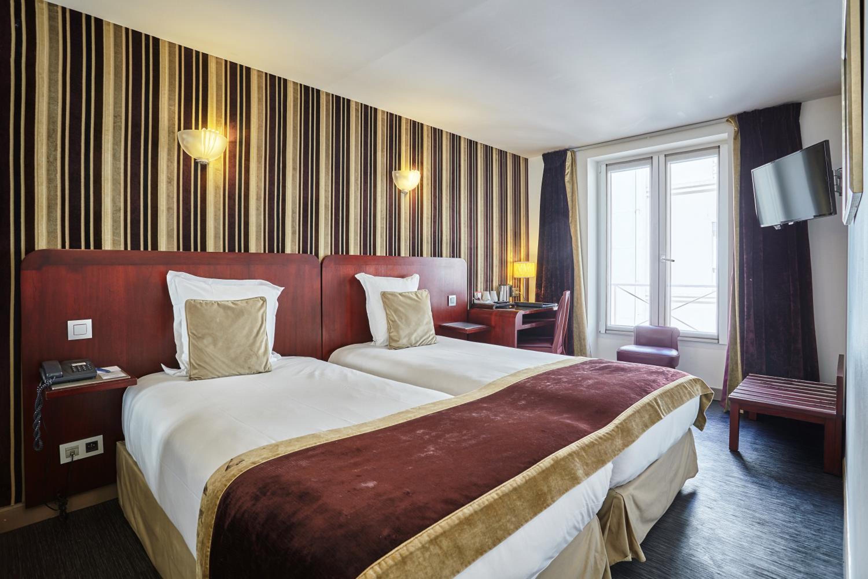 Comfort Twin Room