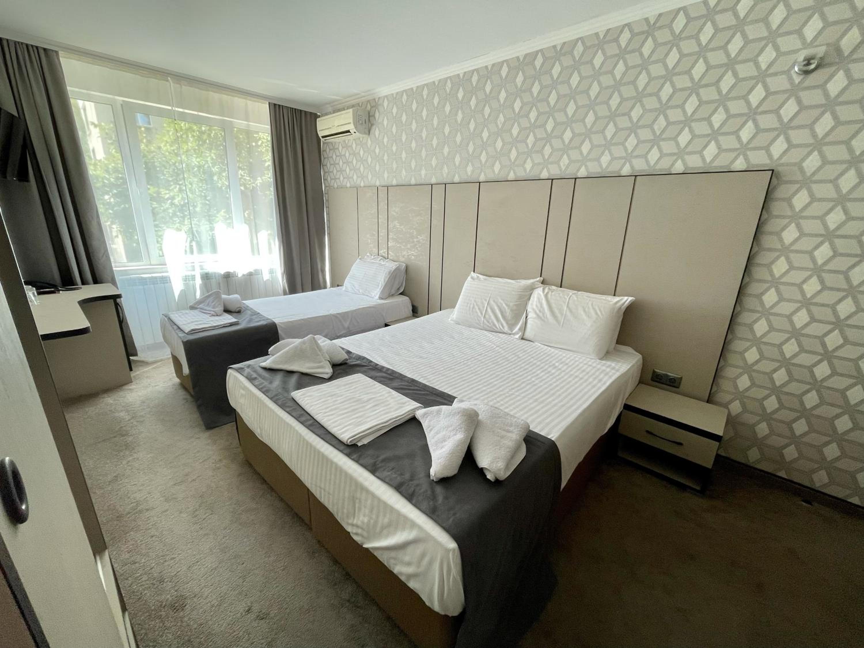 Triple Room photo 2