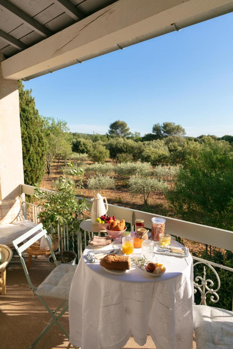 Double Room with Garden View - Photo 8