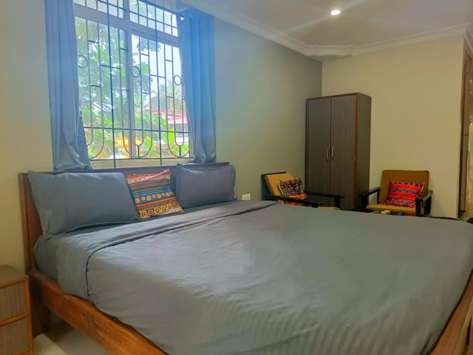 Double Room with Balcony - Photo 9
